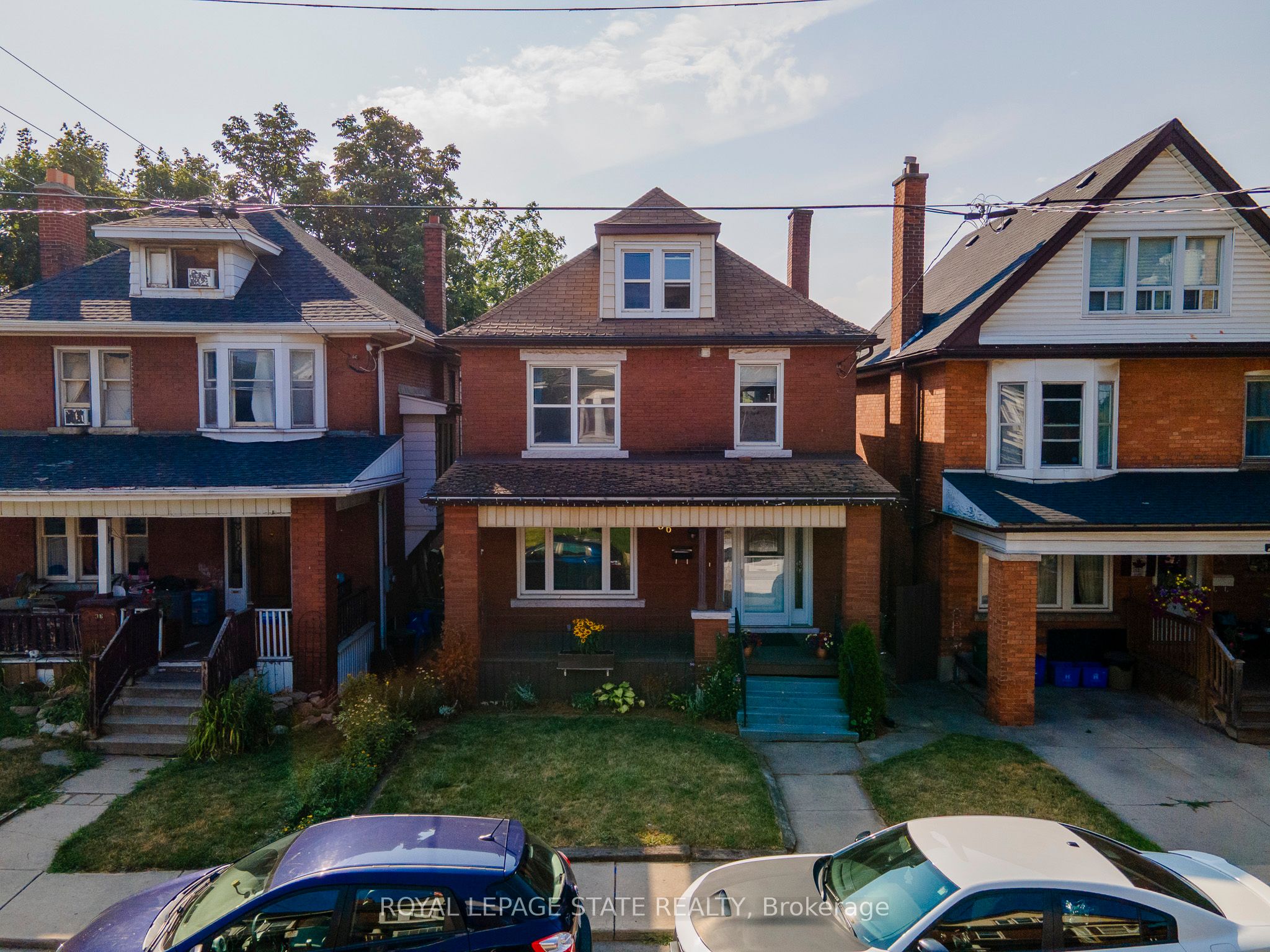36 Spadina Ave Property Photo 1