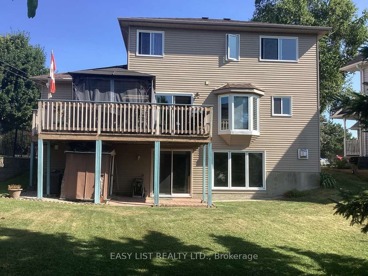 601 Macdonald Drive Property Photo 2