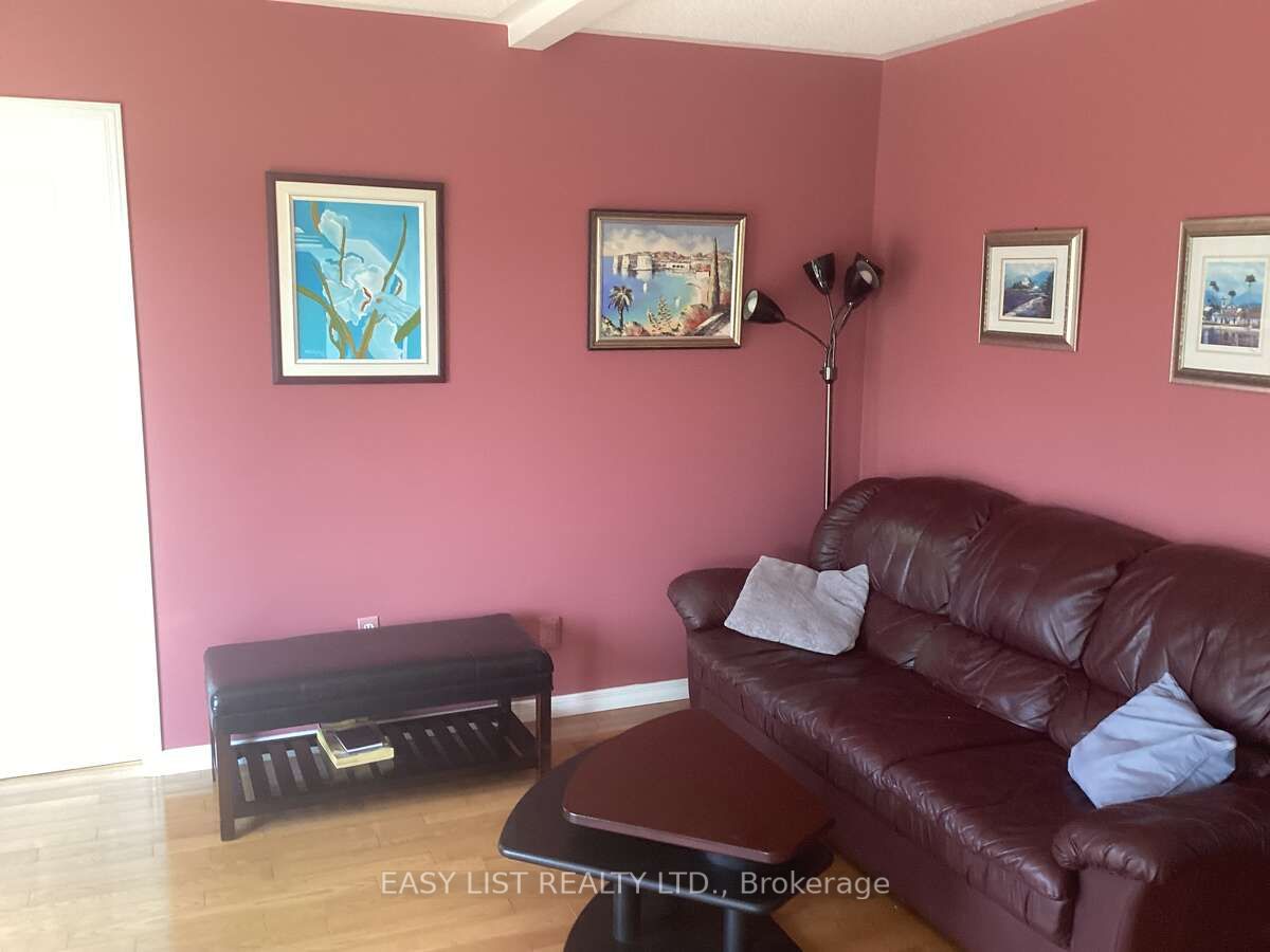 601 Macdonald Drive Property Photo 7