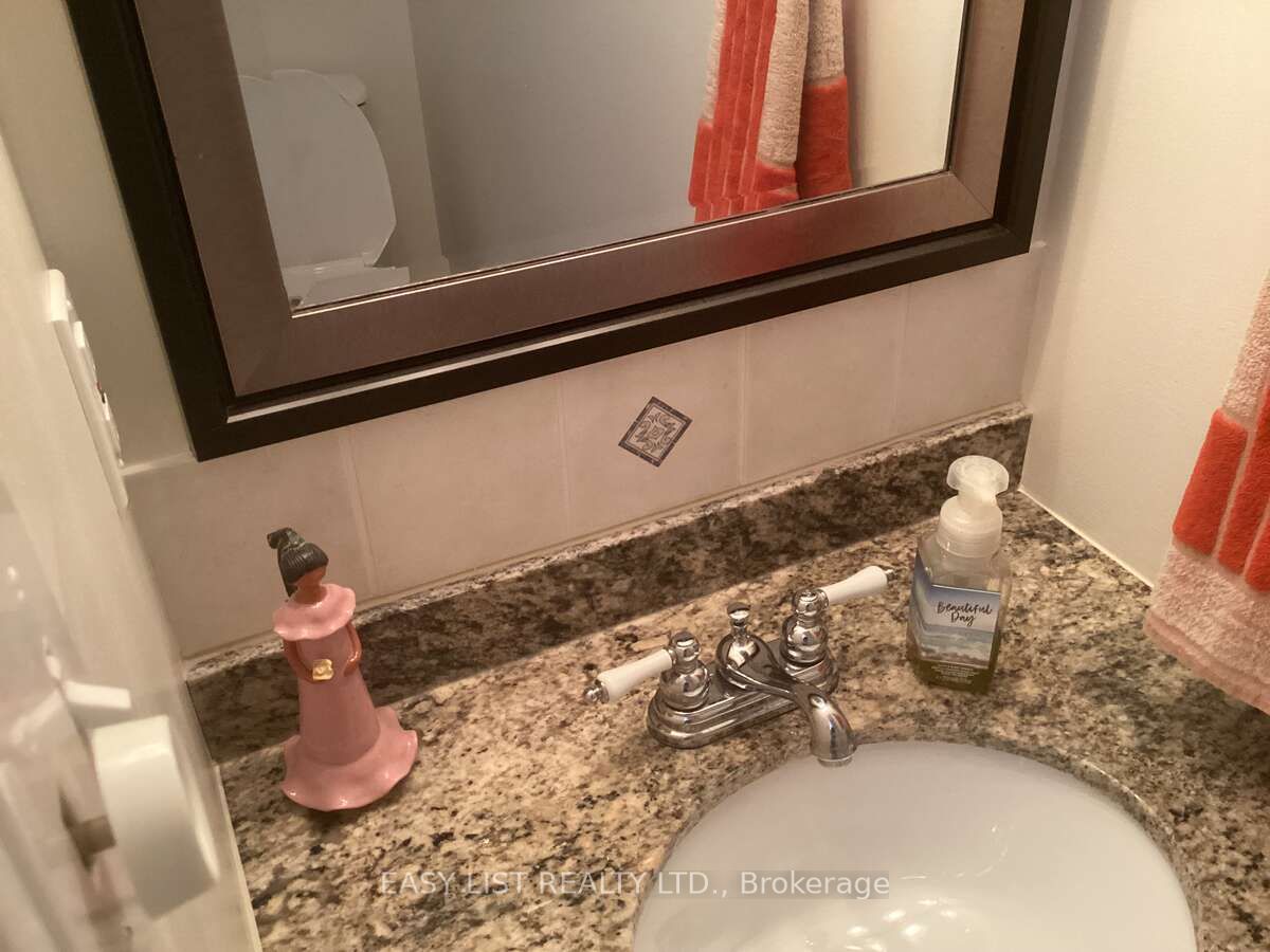 601 Macdonald Drive Property Photo 8