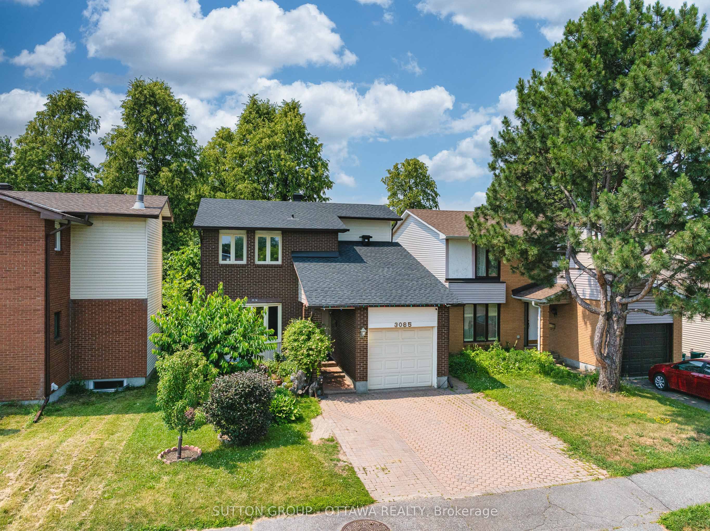 3085 Uplands Drive