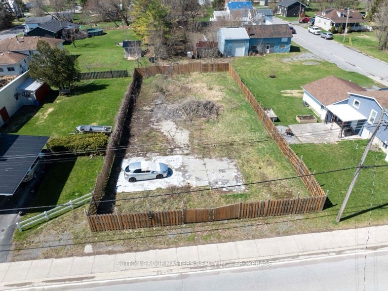 1583 Lake Rd Property Photo
