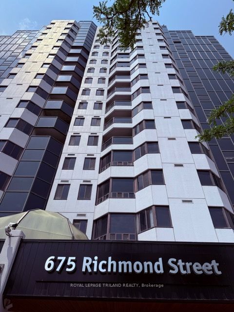 675 Richmond Street 907 Property Photo 1