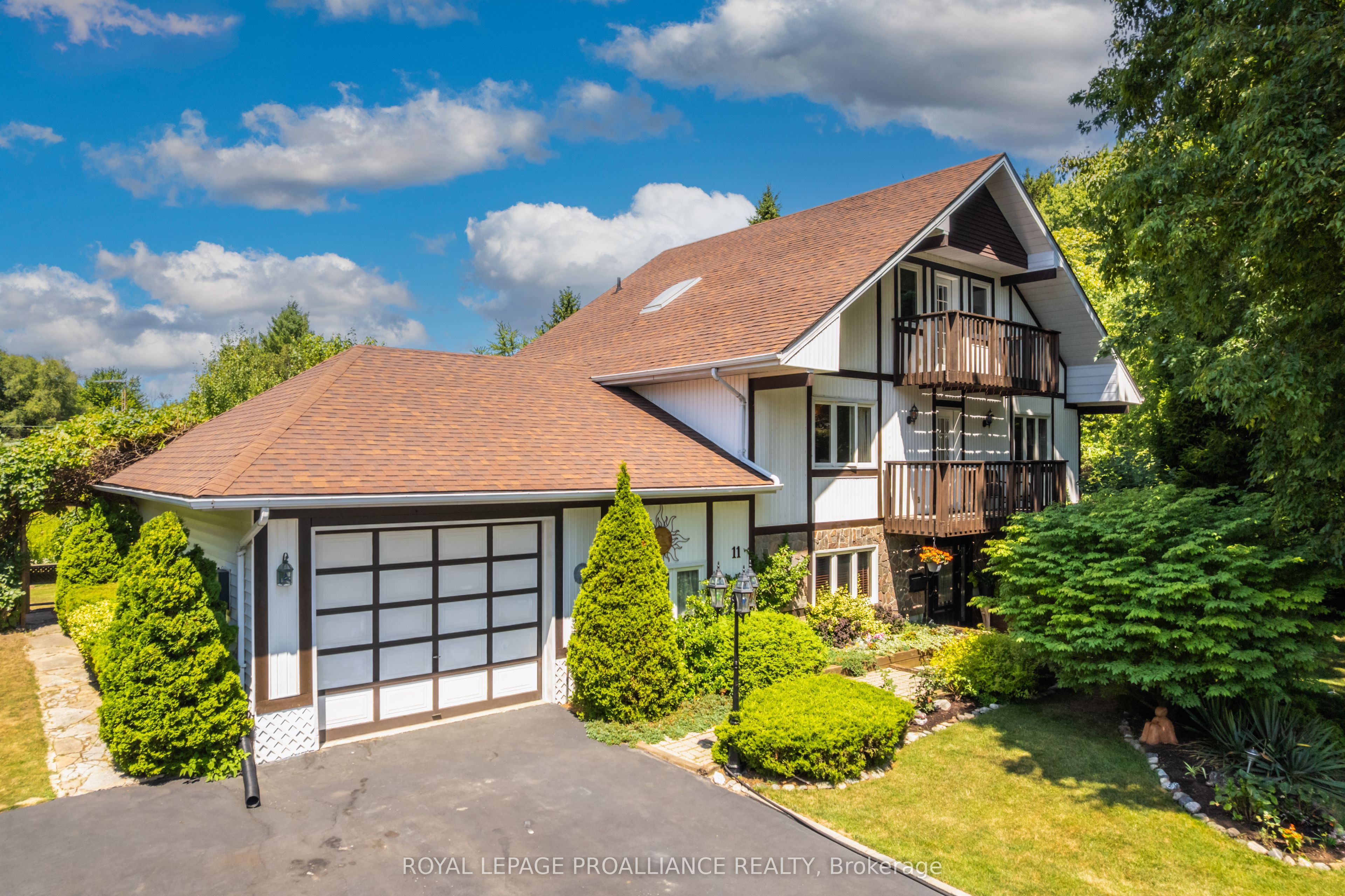 11 Mohawk Avenue Property Photo 1