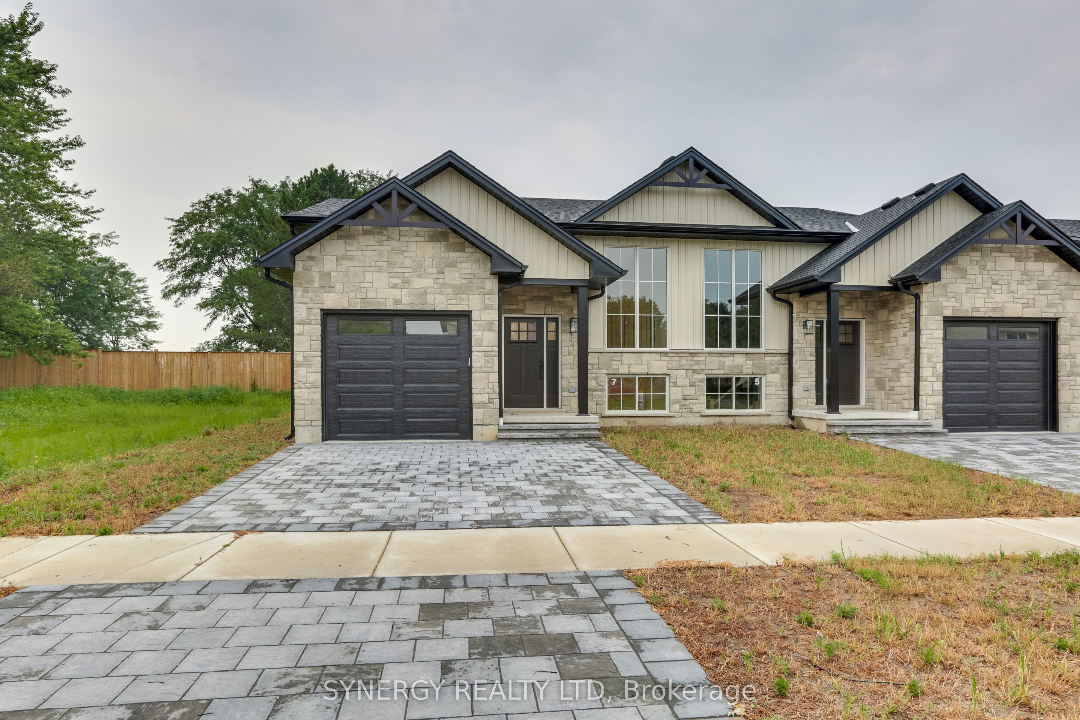 7 Haddon Lane Property Photo 1
