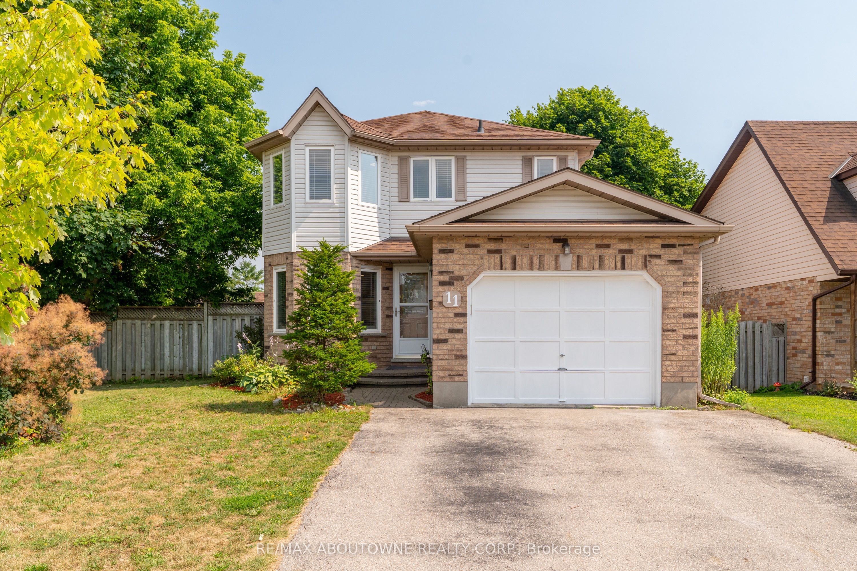 11 Bushmills Cres Property Photo 1