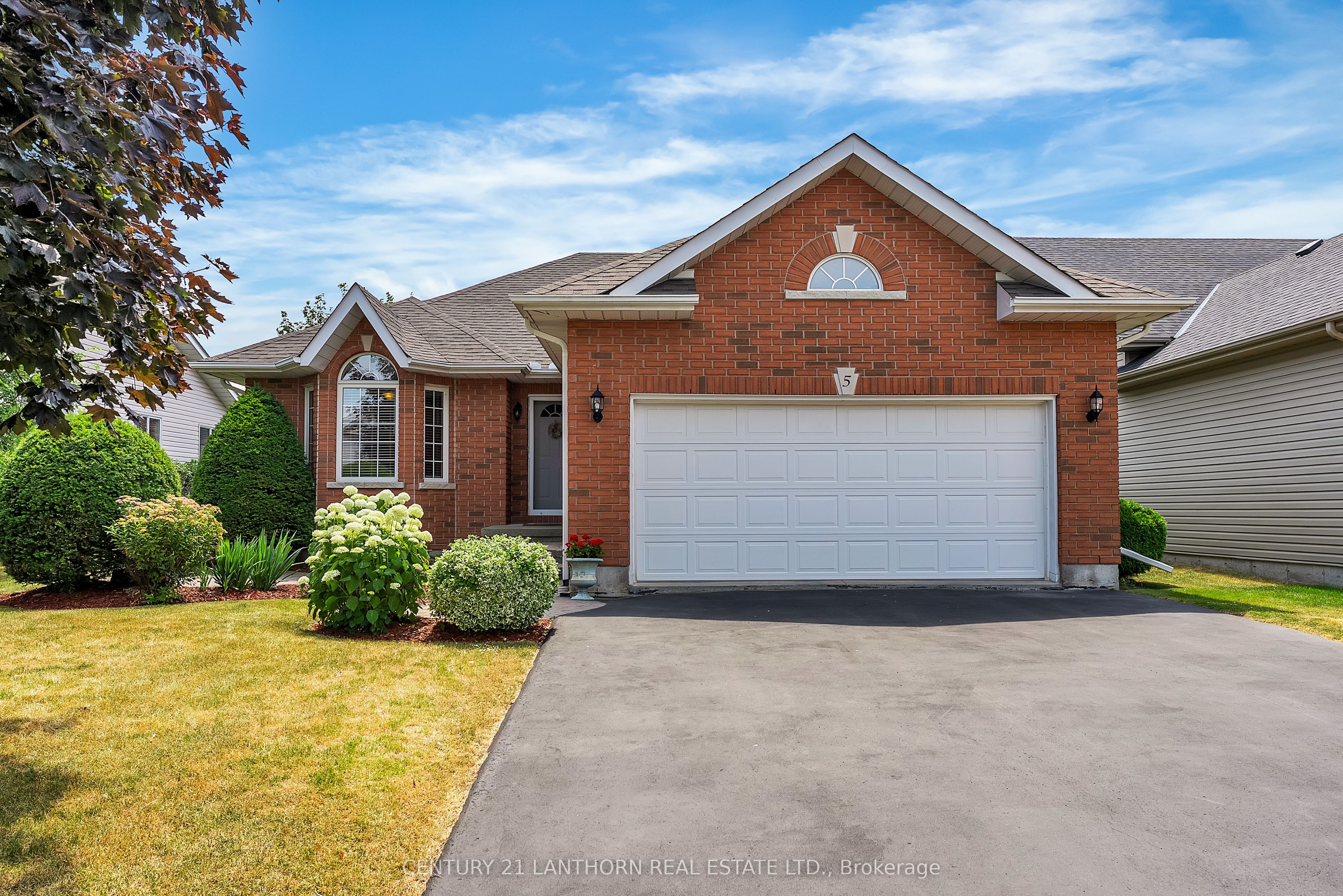 5 Finch Drive Property Photo