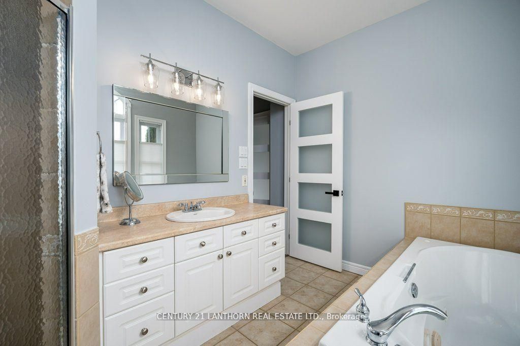 62 Davey Crescent Property Photo 25