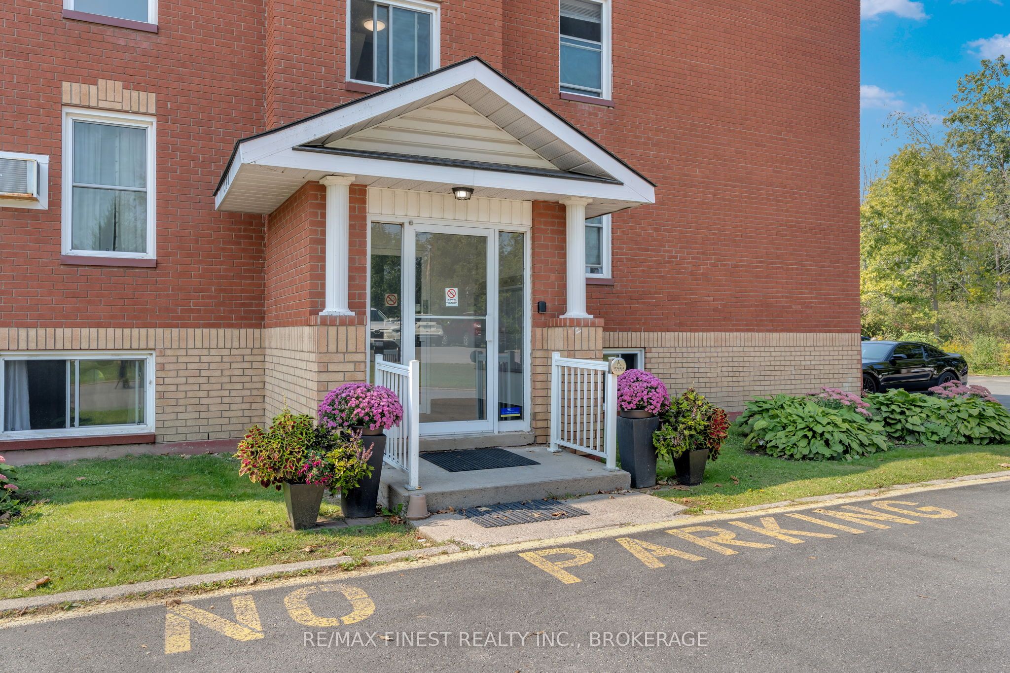 540 Talbot Pl Property Photo 1