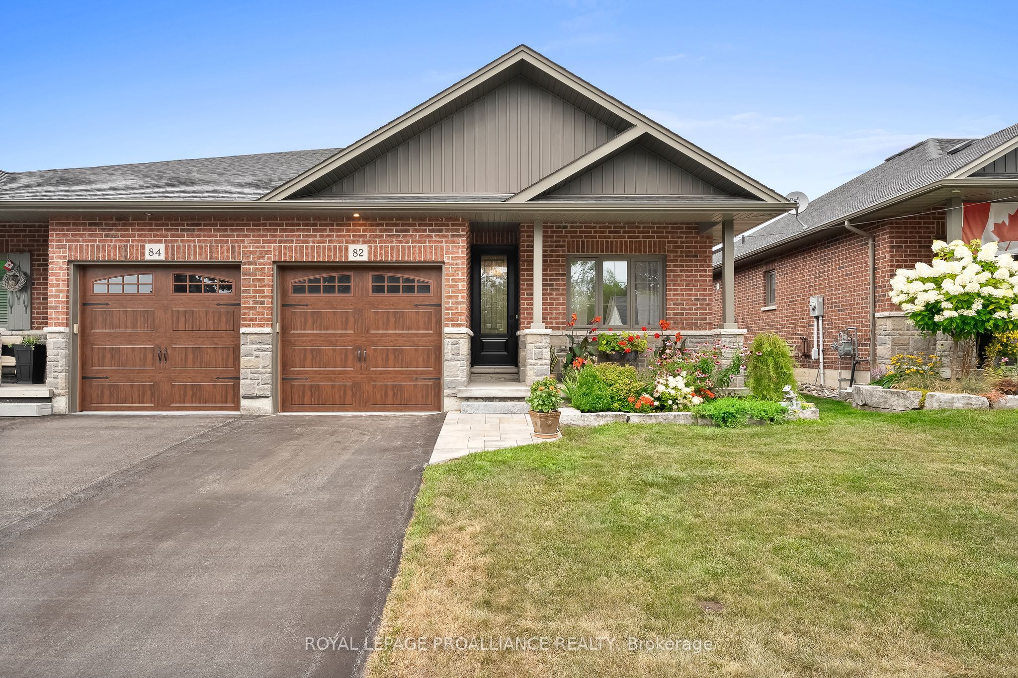 82 Sanford Street Property Photo 1