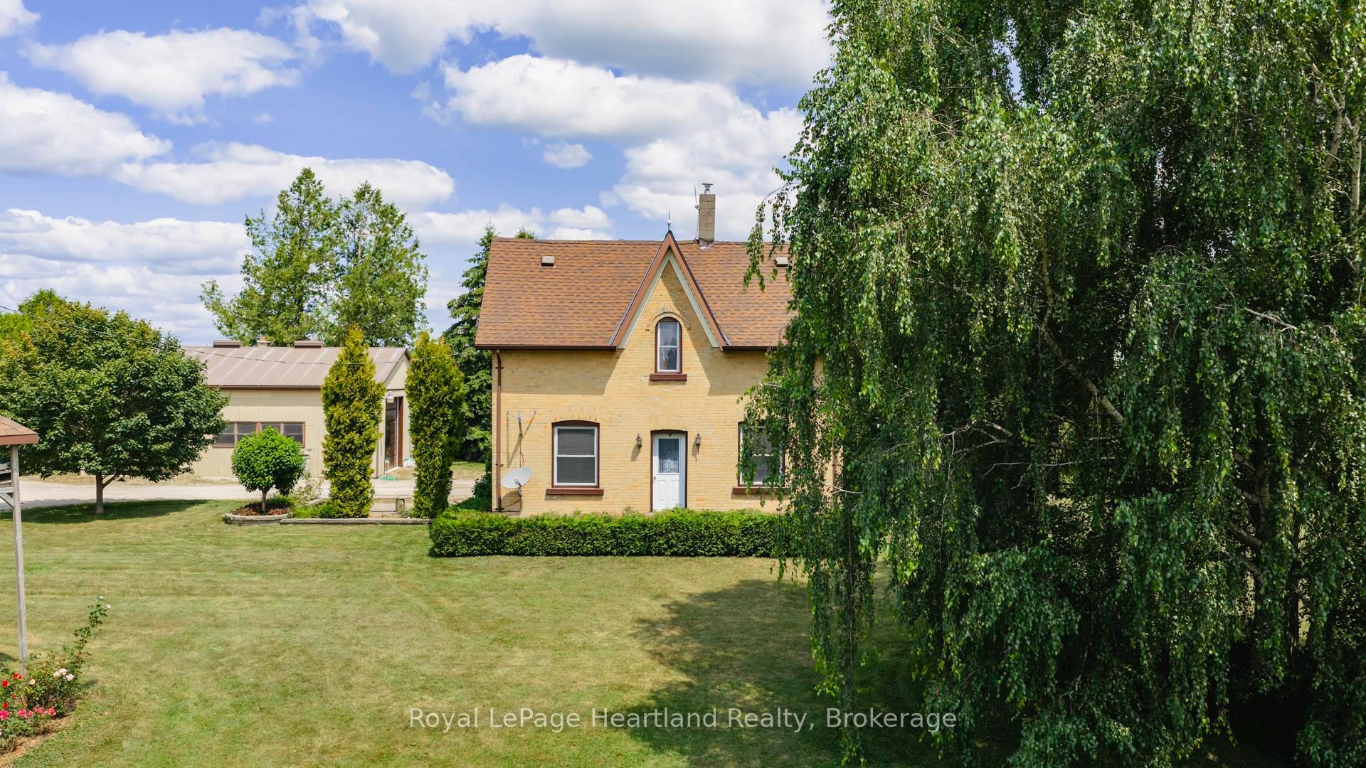 40158 Cranbrook Road Property Photo 1