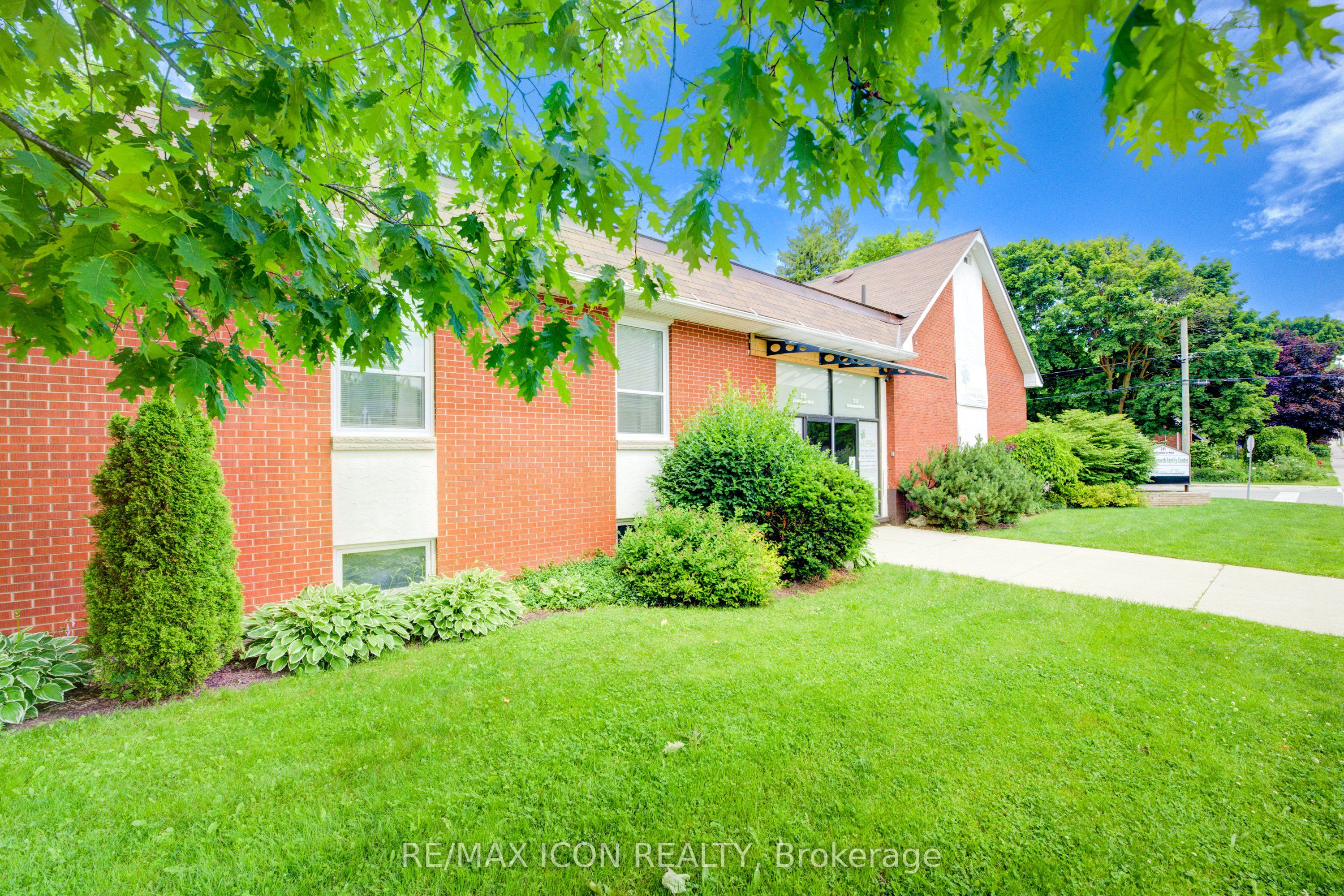 221 Birmingham St W Property Photo 1