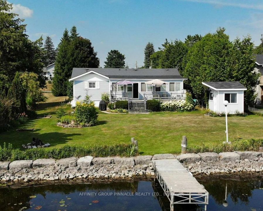 11 Lakeview Cres Property Photo 1