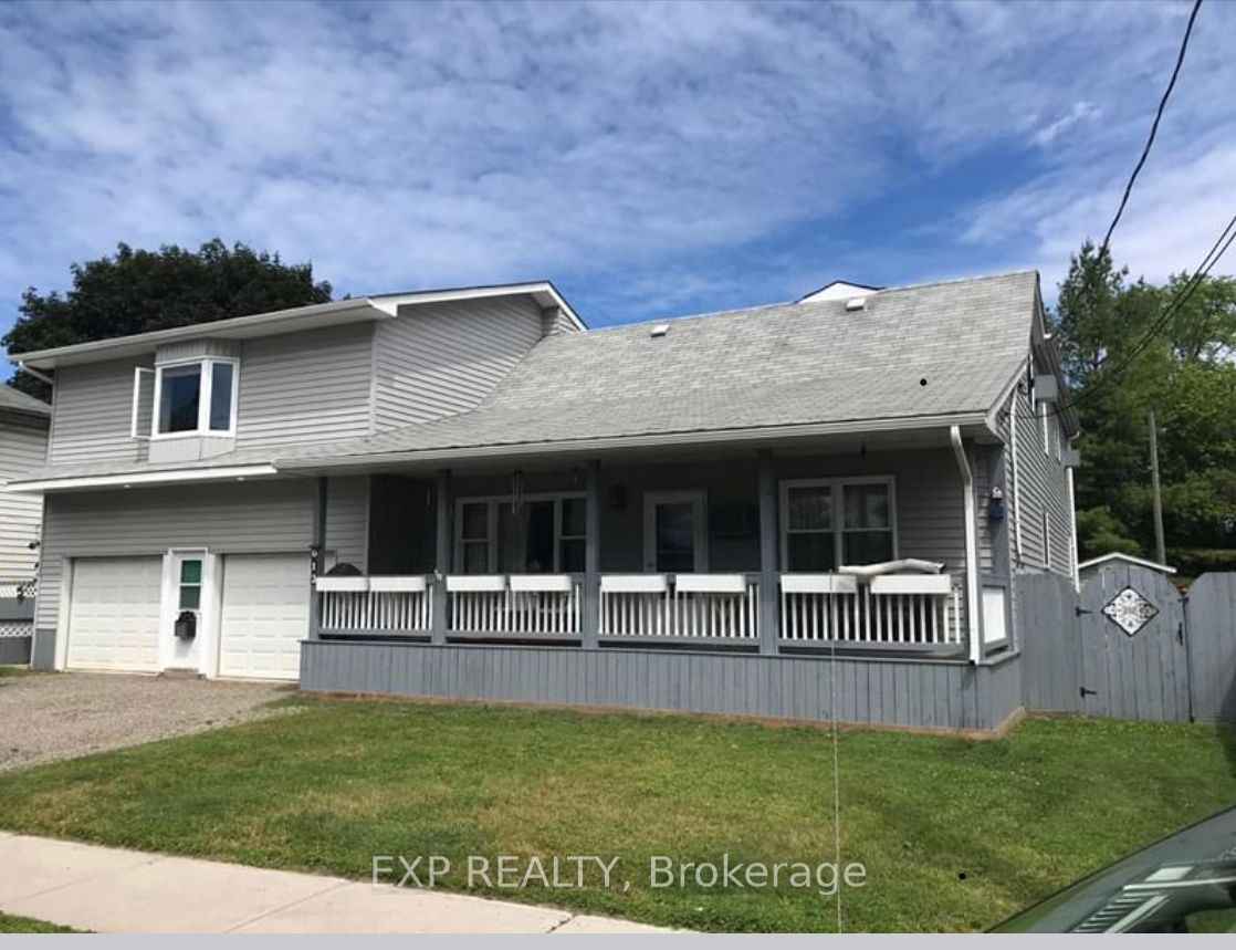 612 Romaine Street Property Photo 1