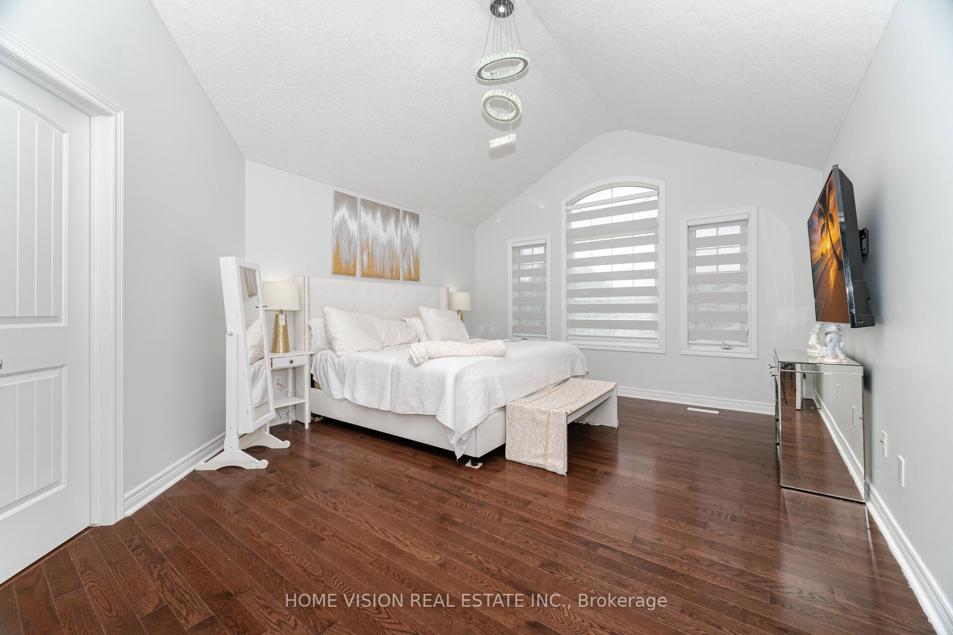 595 Firefly Drive S Property Photo 31