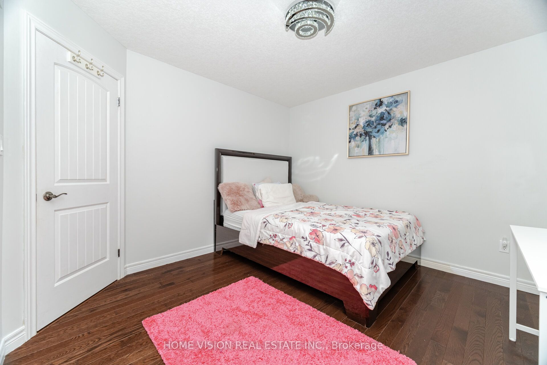 595 Firefly Drive S Property Photo 39