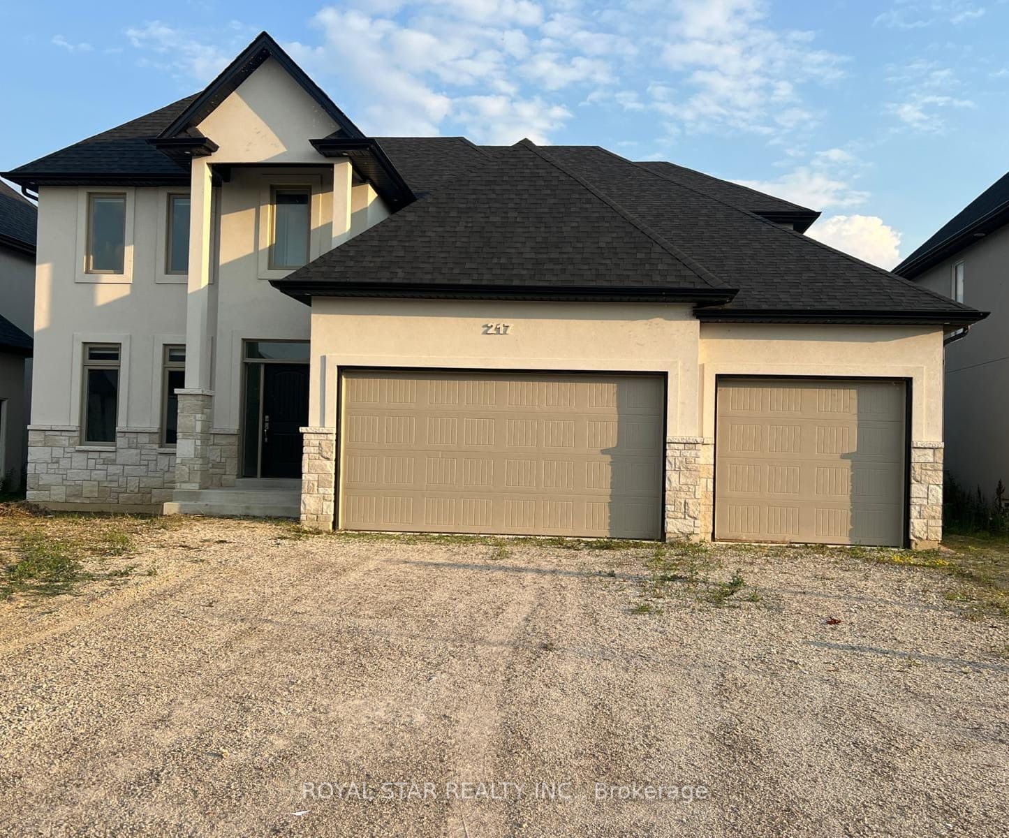 217 Cowan Court Property Photo 1