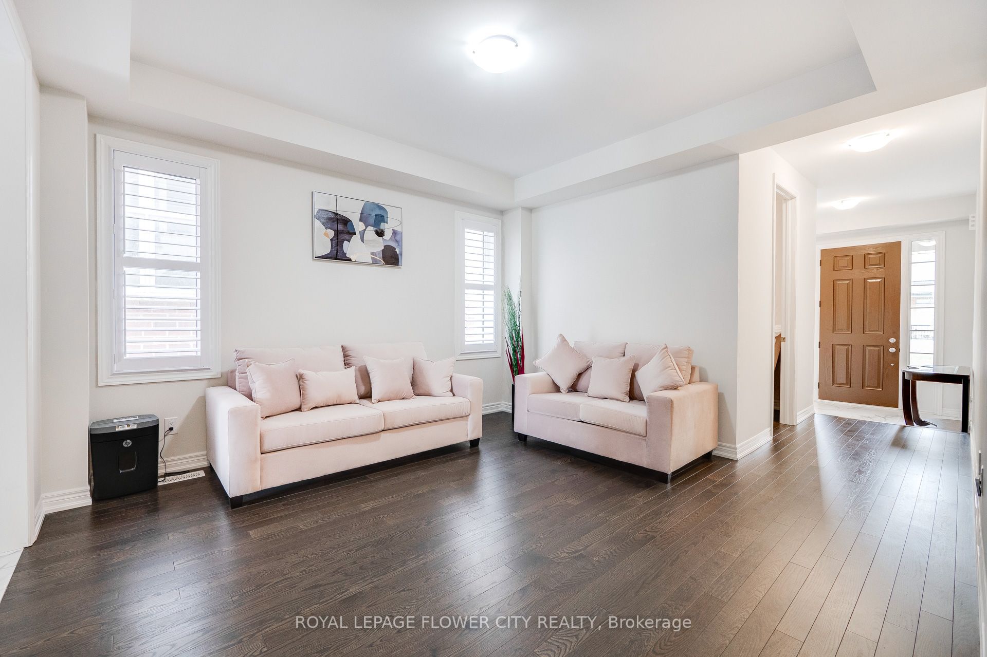 588 Beckview Crescent Property Photo 8