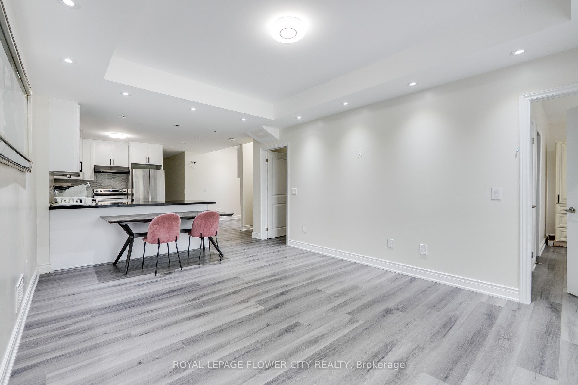 588 Beckview Crescent Property Photo 12