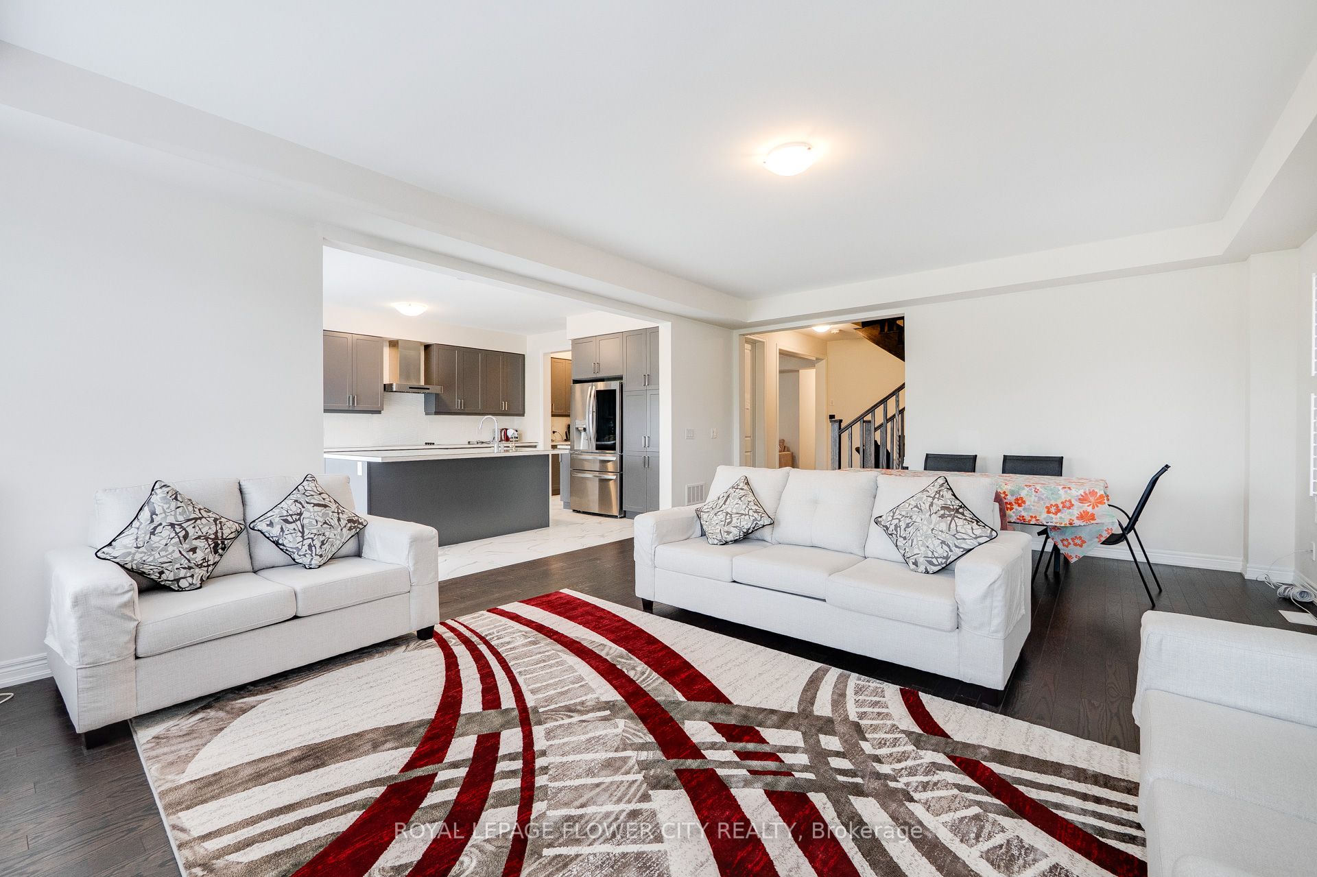 588 Beckview Crescent Property Photo 13