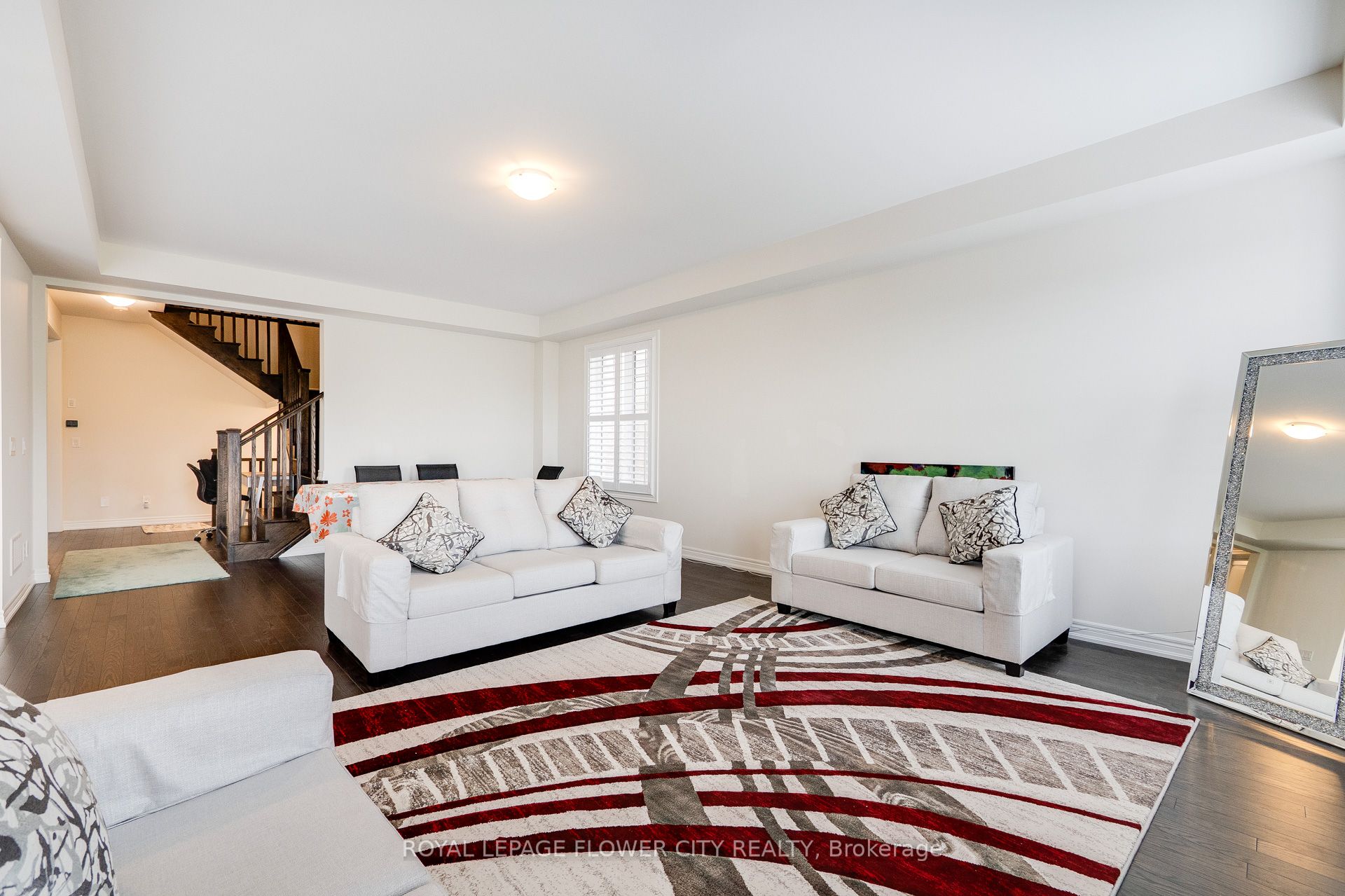 588 Beckview Crescent Property Photo 15