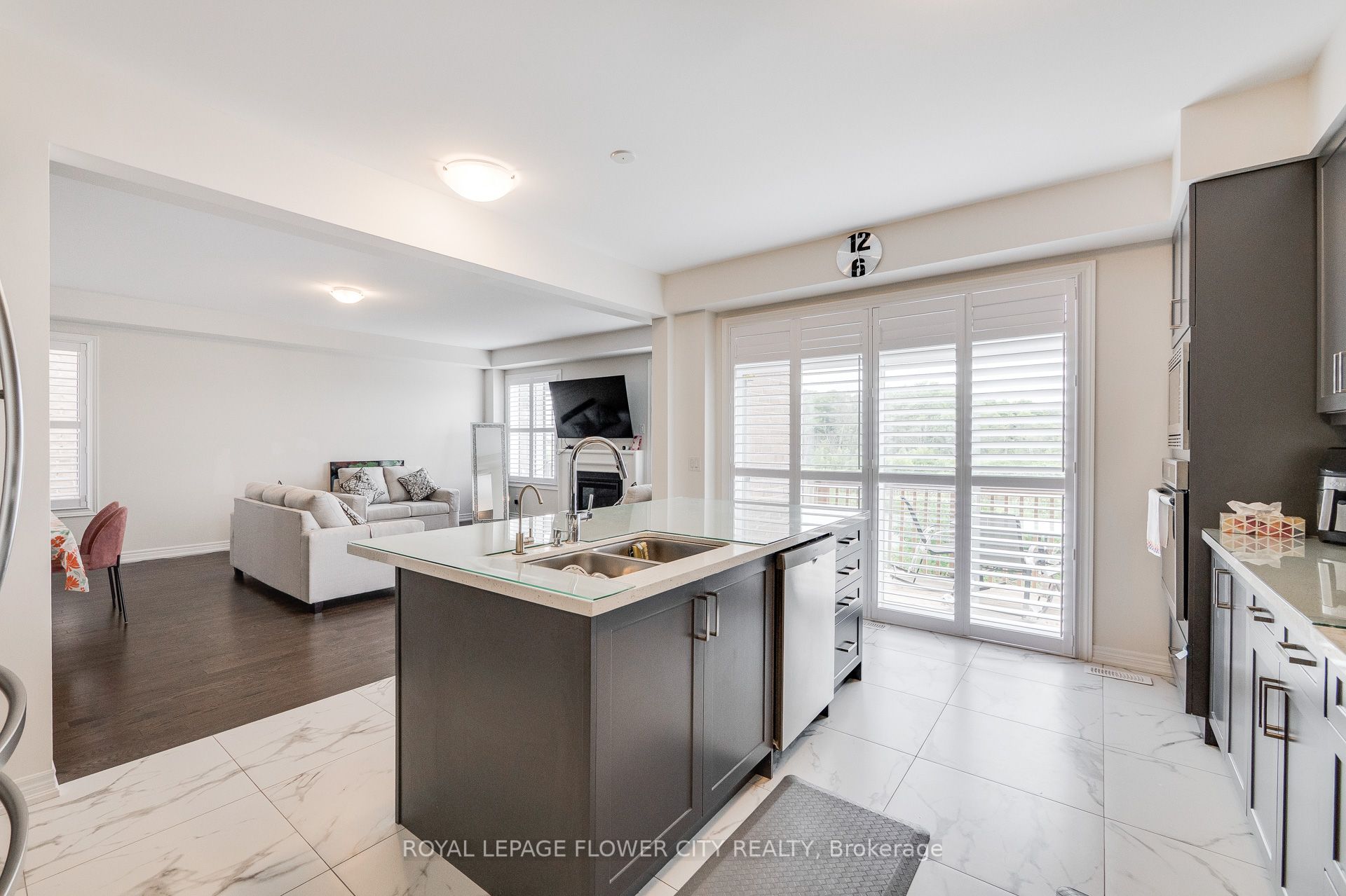 588 Beckview Crescent Property Photo 18