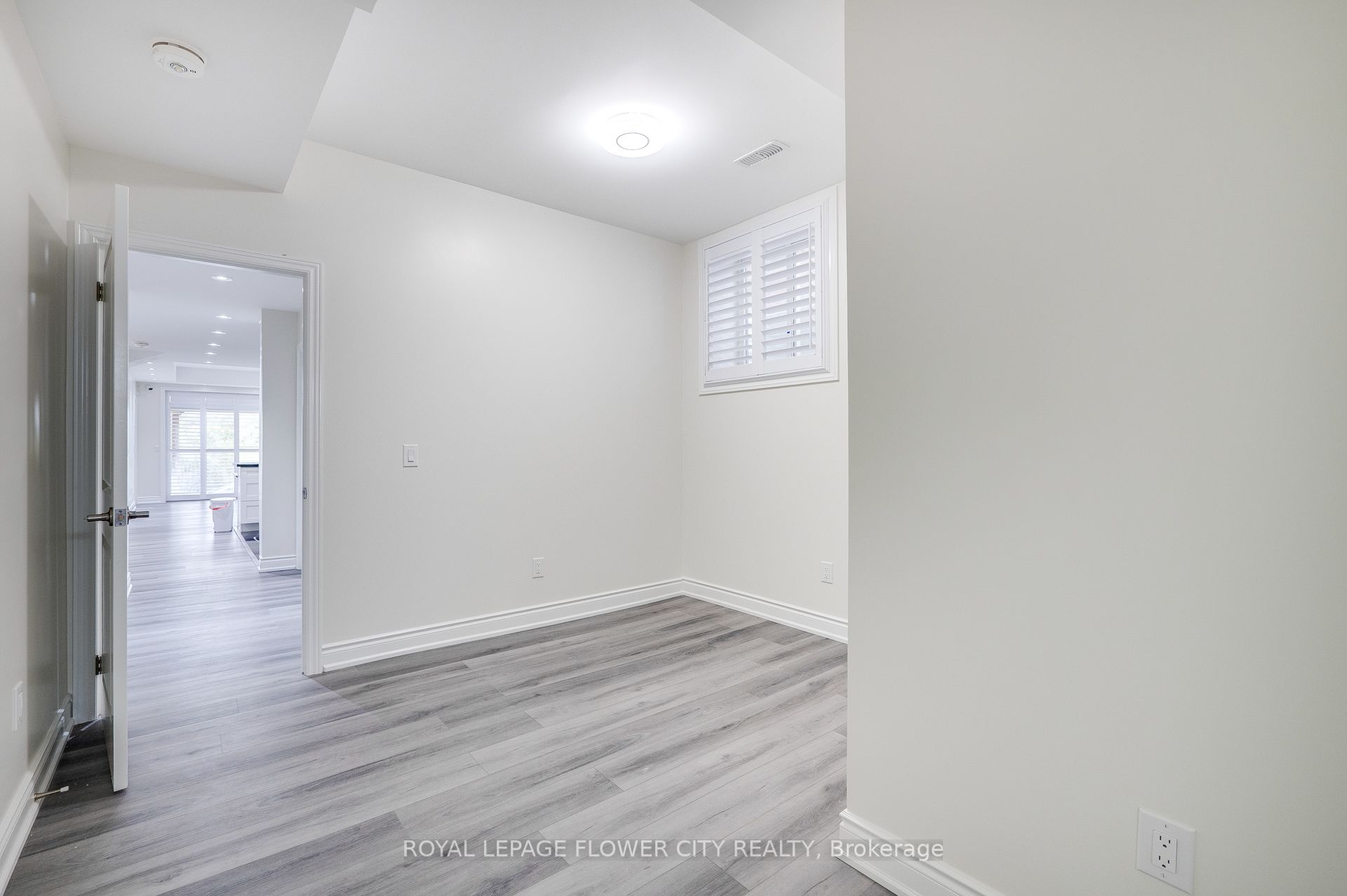 588 Beckview Crescent Property Photo 28