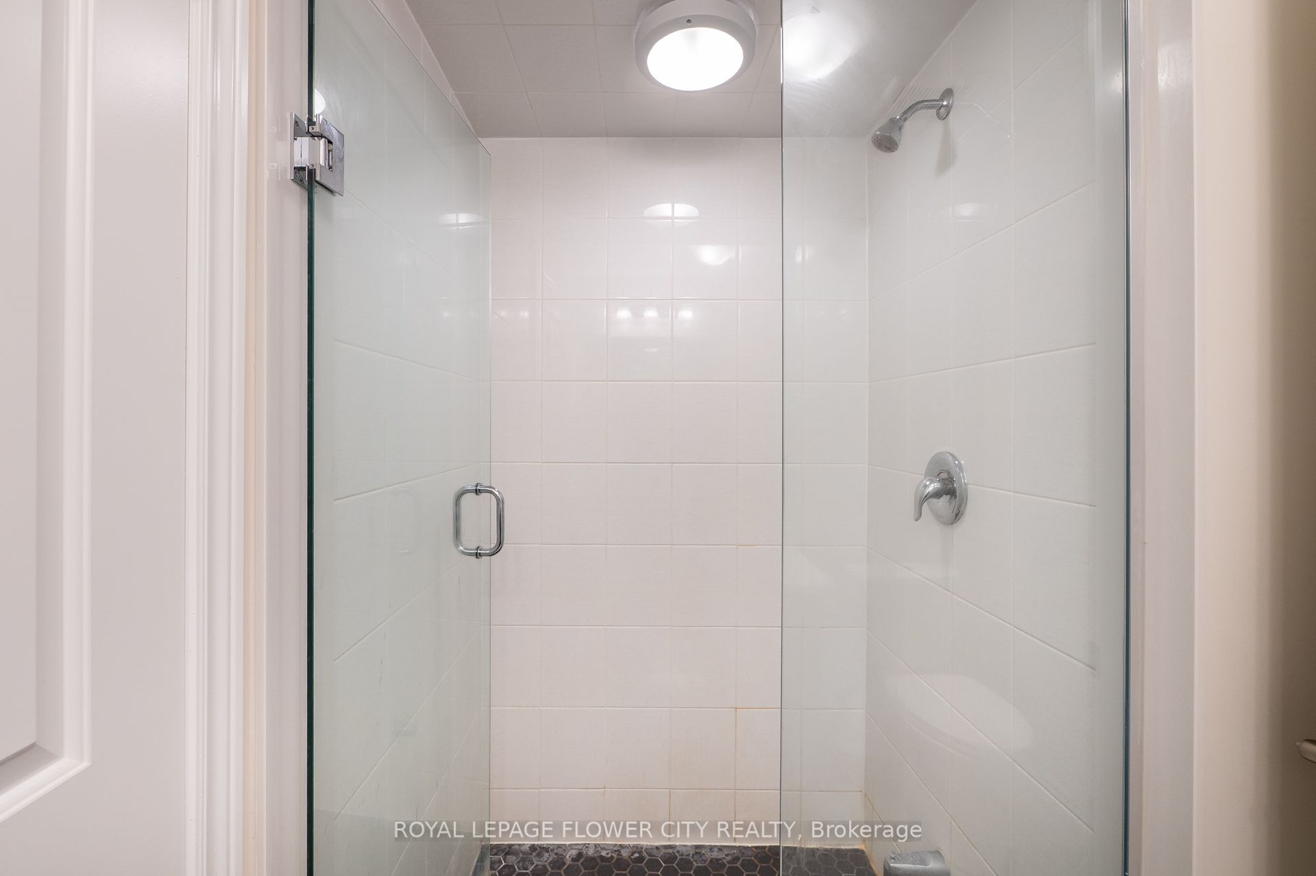 588 Beckview Crescent Property Photo 33