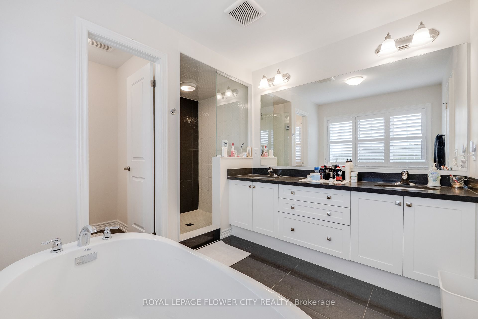 588 Beckview Crescent Property Photo 37