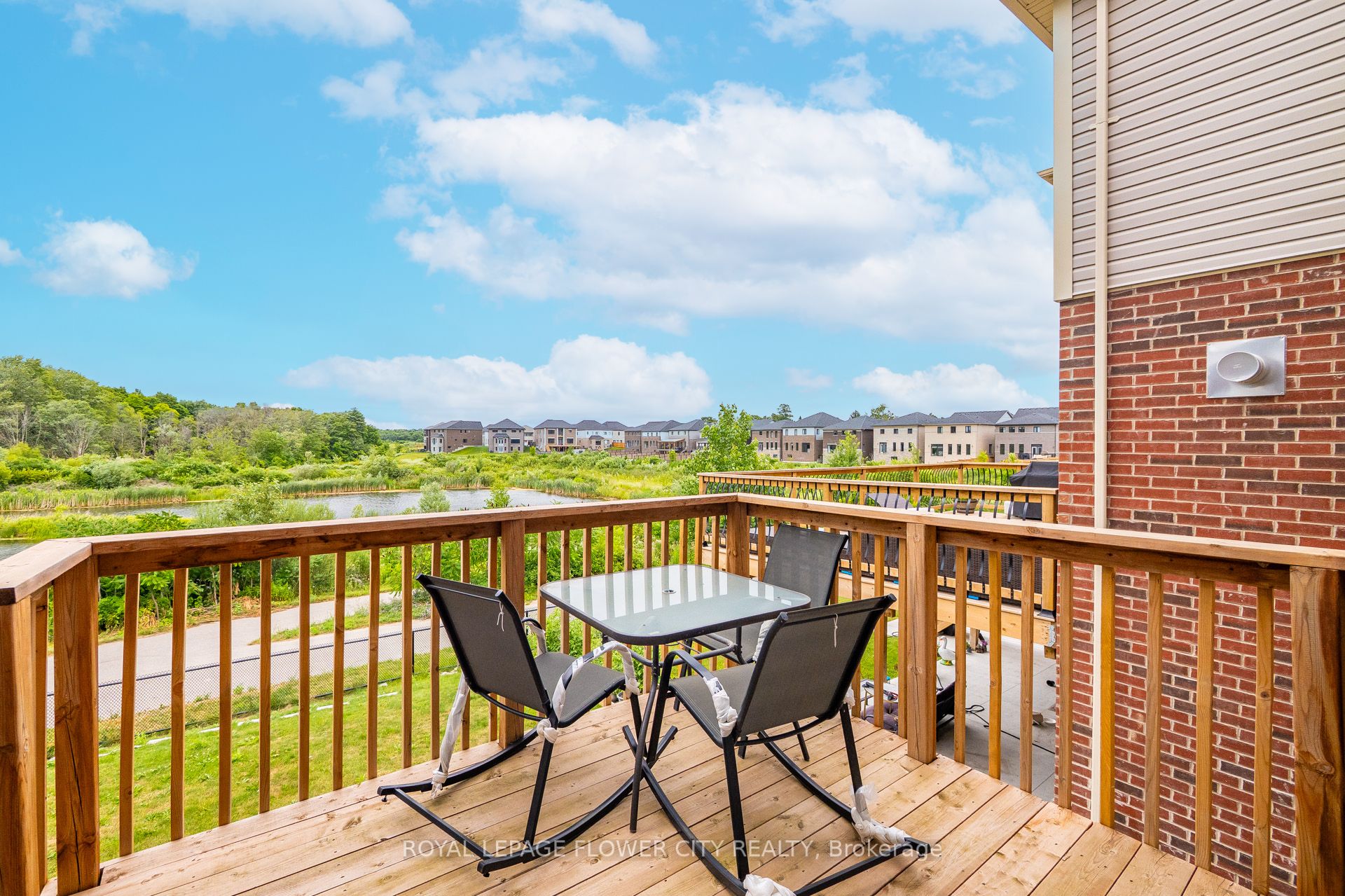 588 Beckview Crescent Property Photo 39