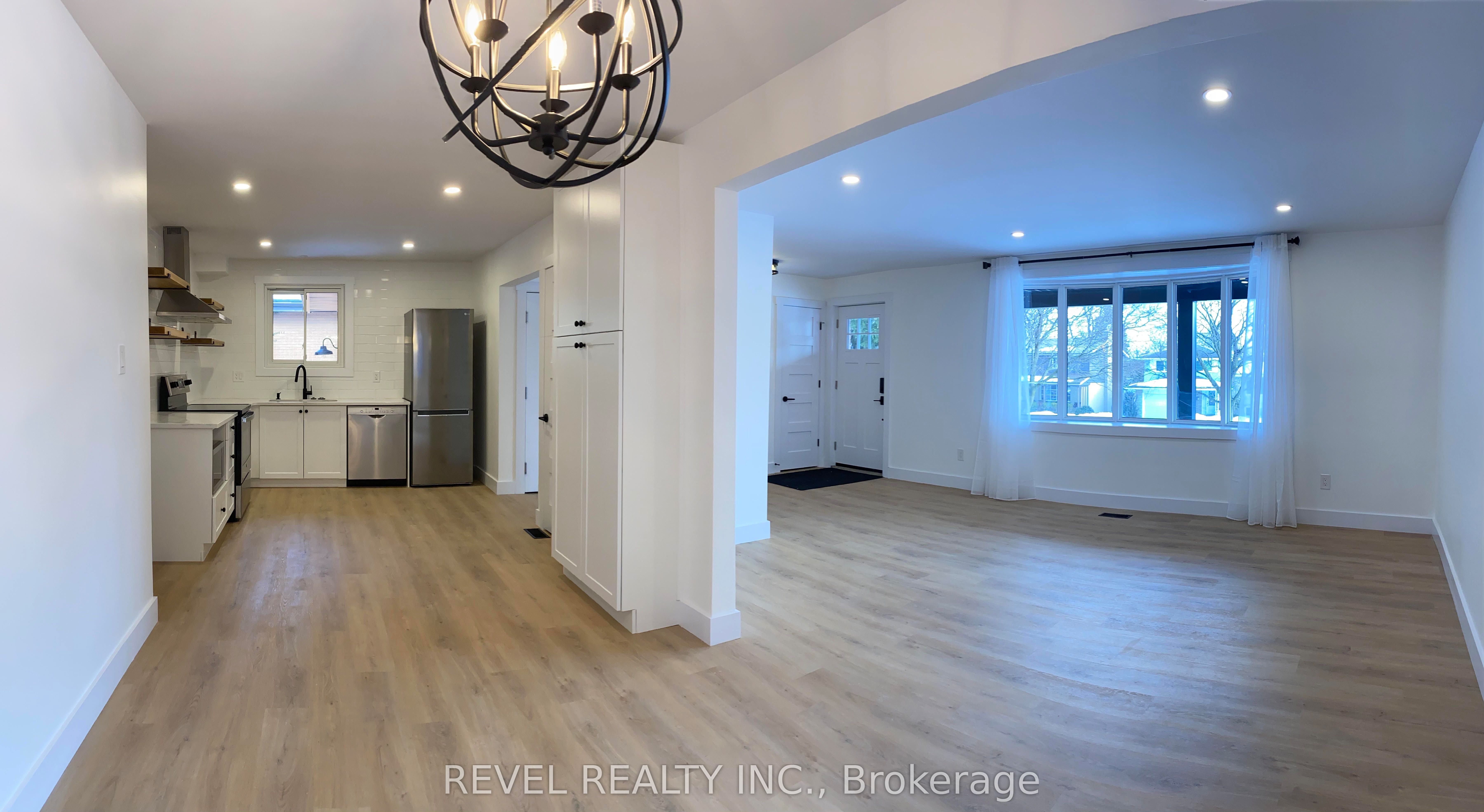 79 Inwood Crescent Property Photo 4