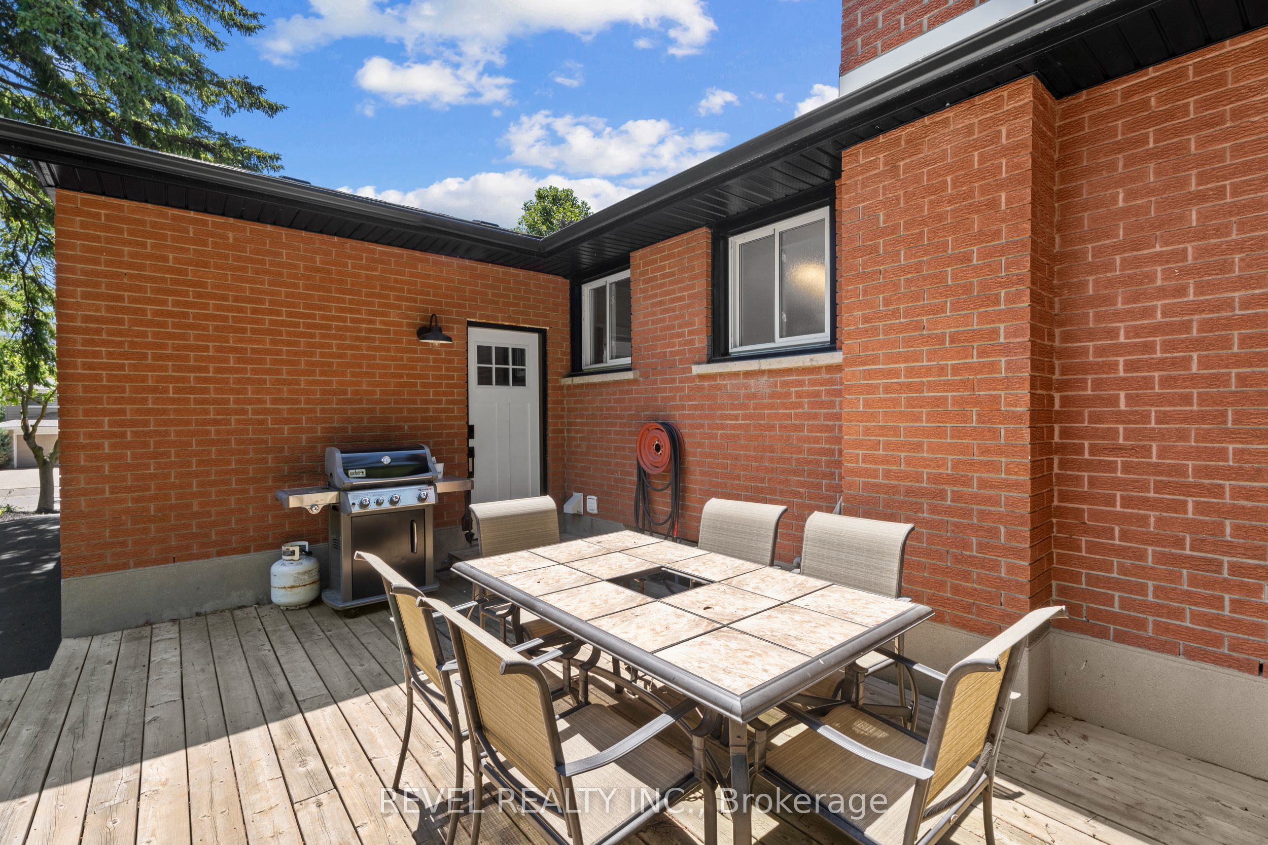 79 Inwood Crescent Property Photo 21