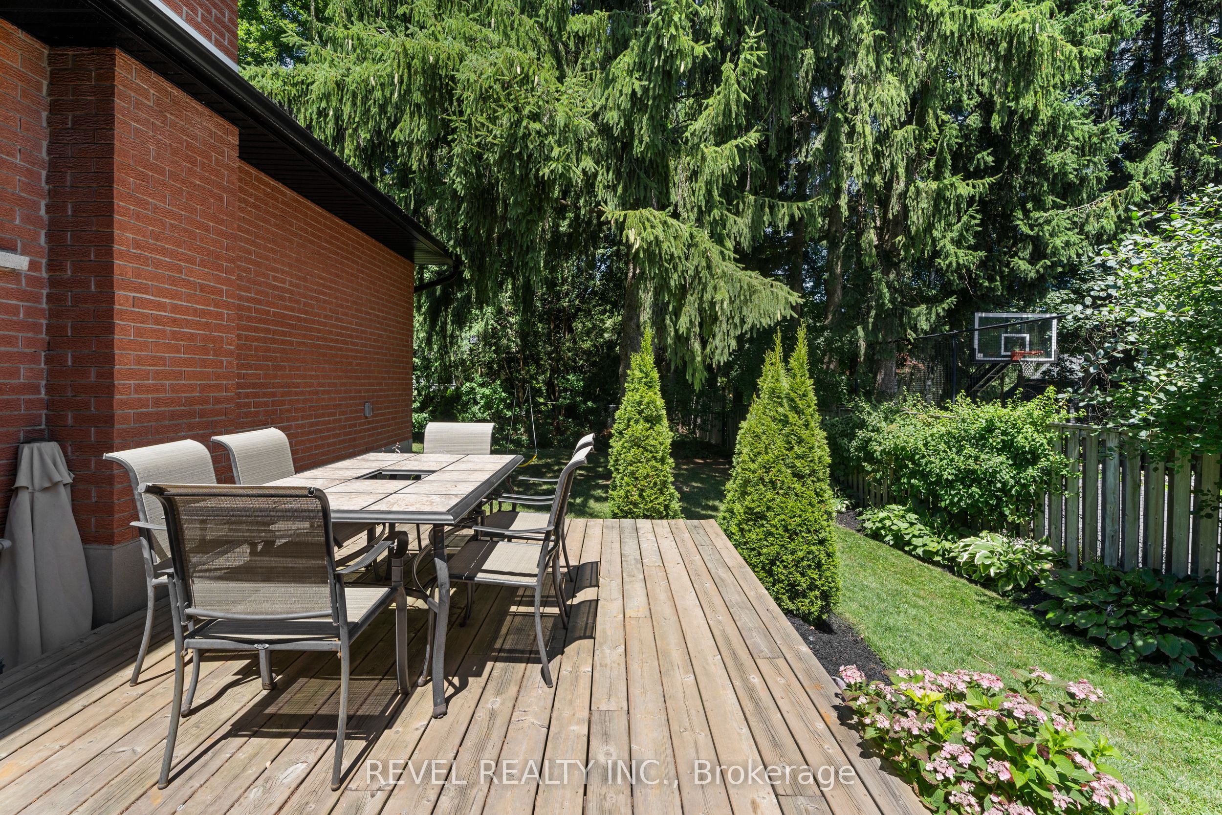 79 Inwood Crescent Property Photo 22