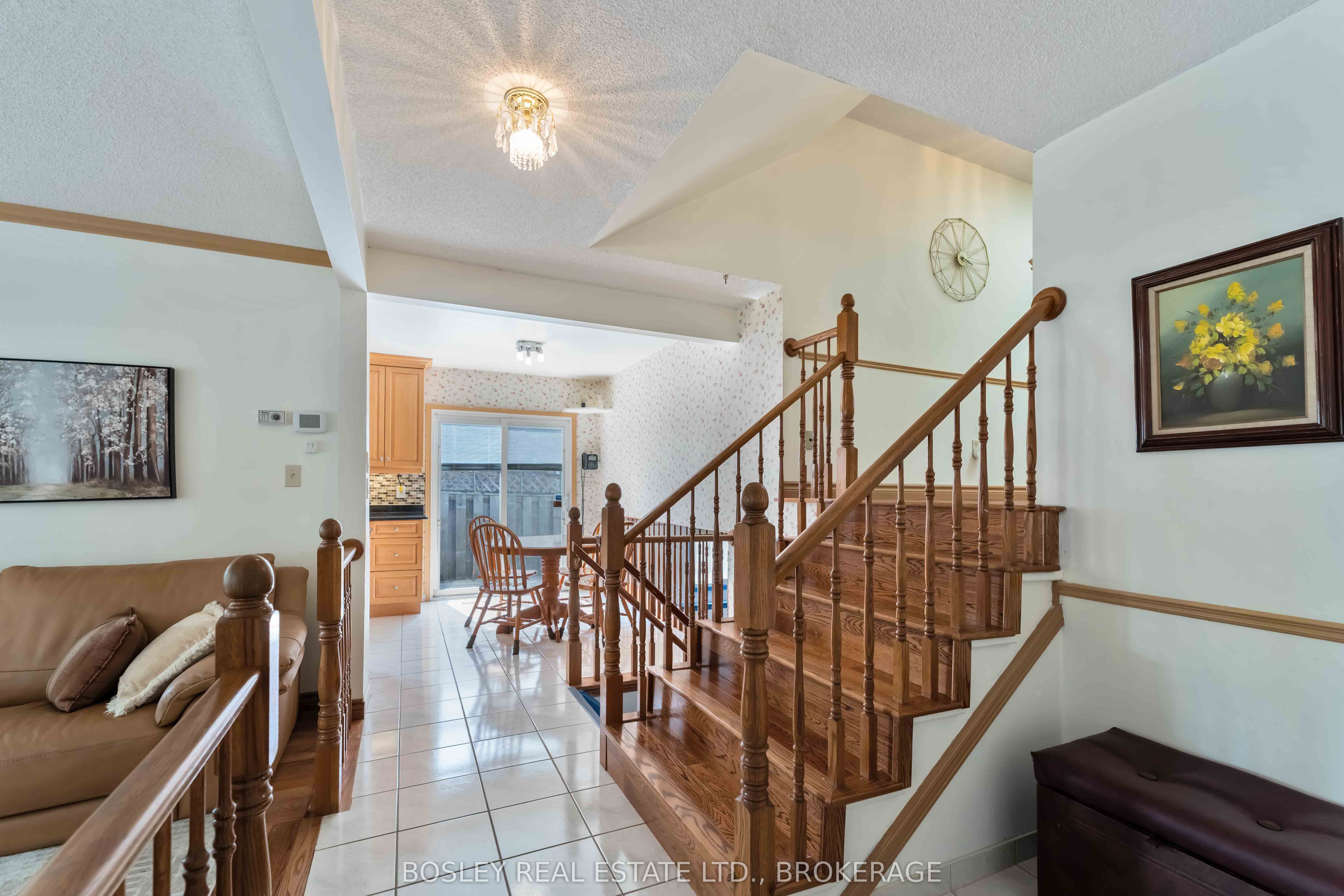 51 The Meadows Street Property Photo 6