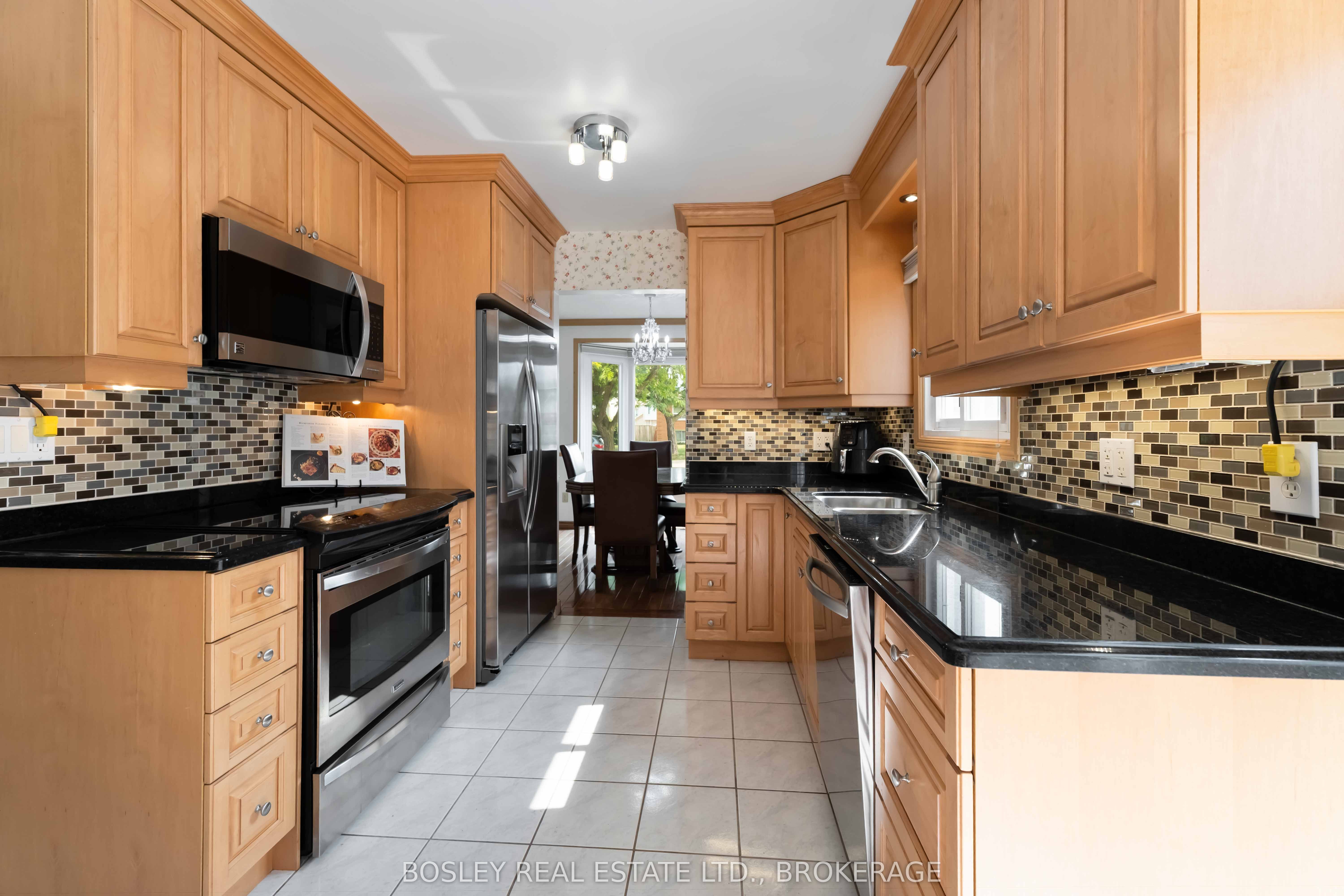 51 The Meadows Street Property Photo 18