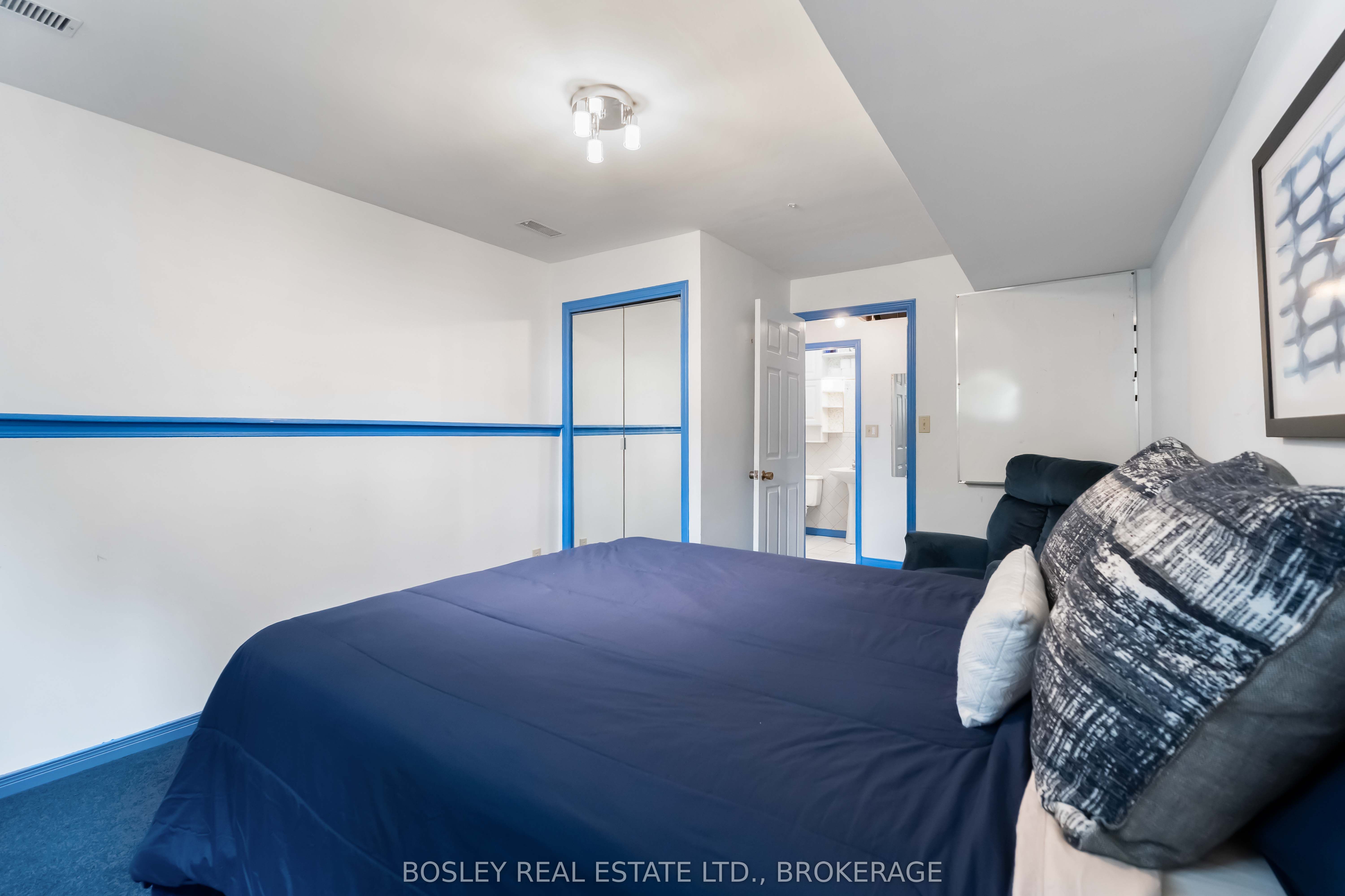 51 The Meadows Street Property Photo 27