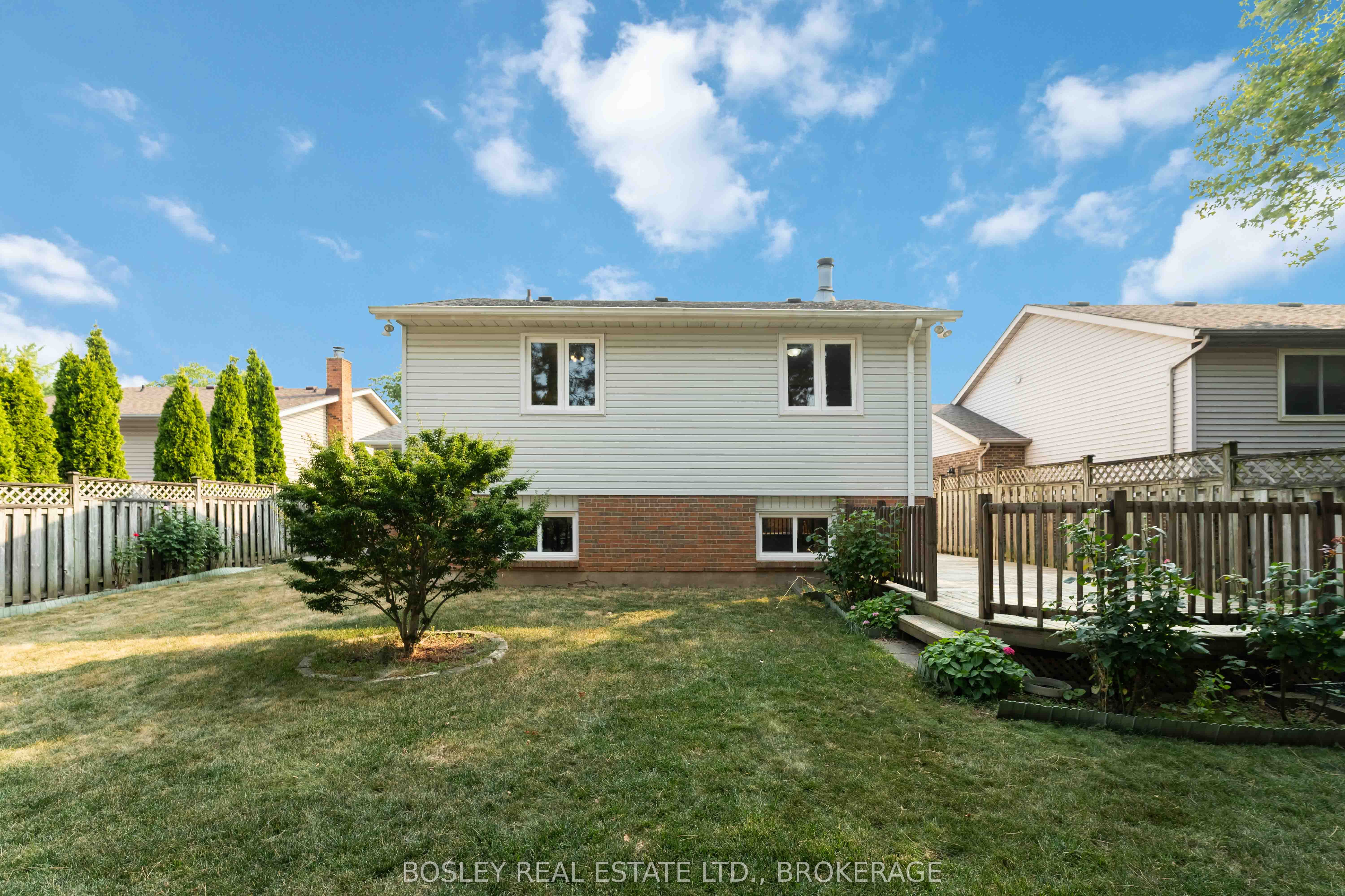 51 The Meadows Street Property Photo 35