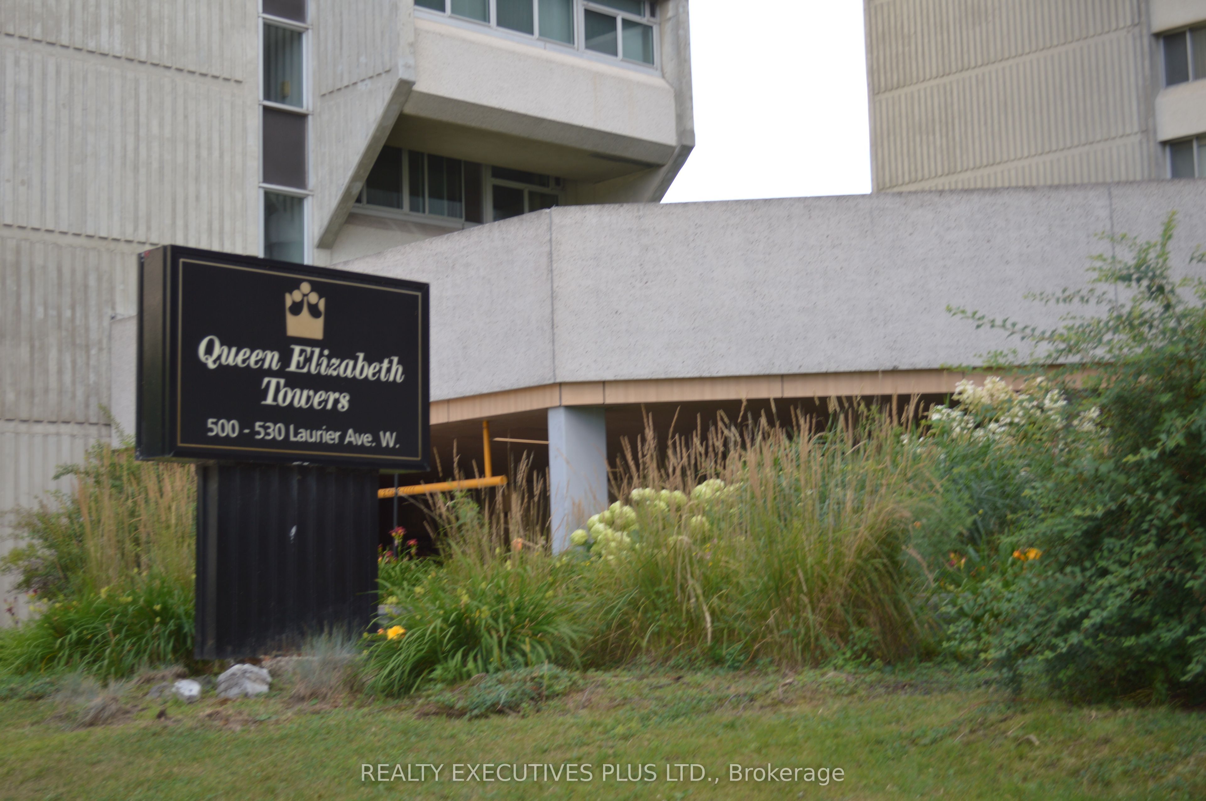 530 Laurier Avenue W 403 Property Photo 1