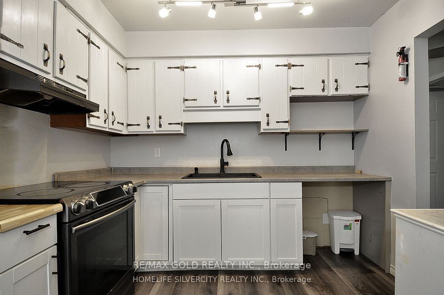 152 Elgin Street Property Photo 25