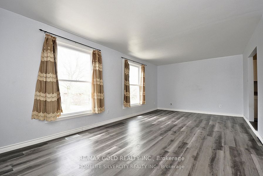 152 Elgin Street Property Photo 26