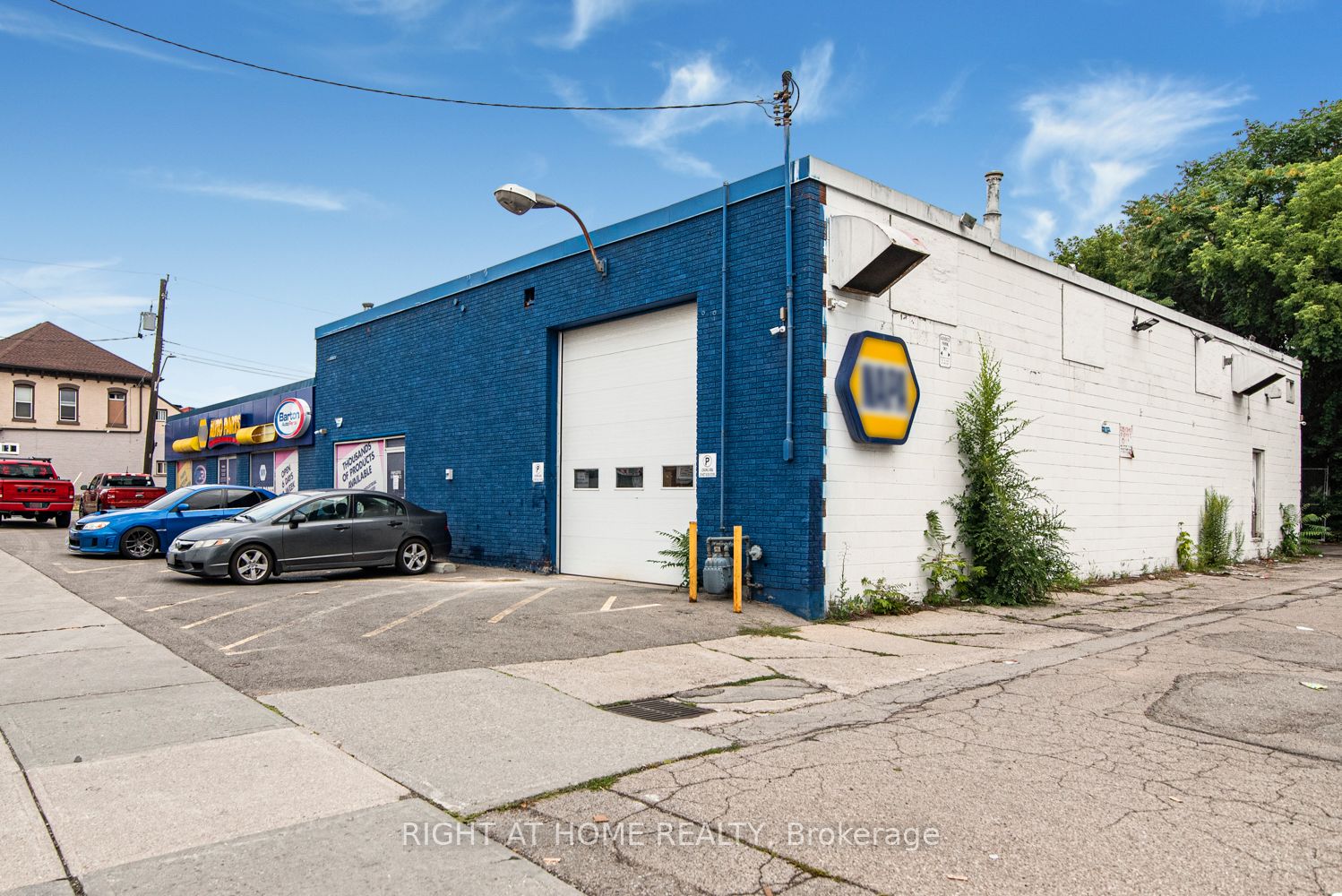 361 Cannon Street E Property Photo 3