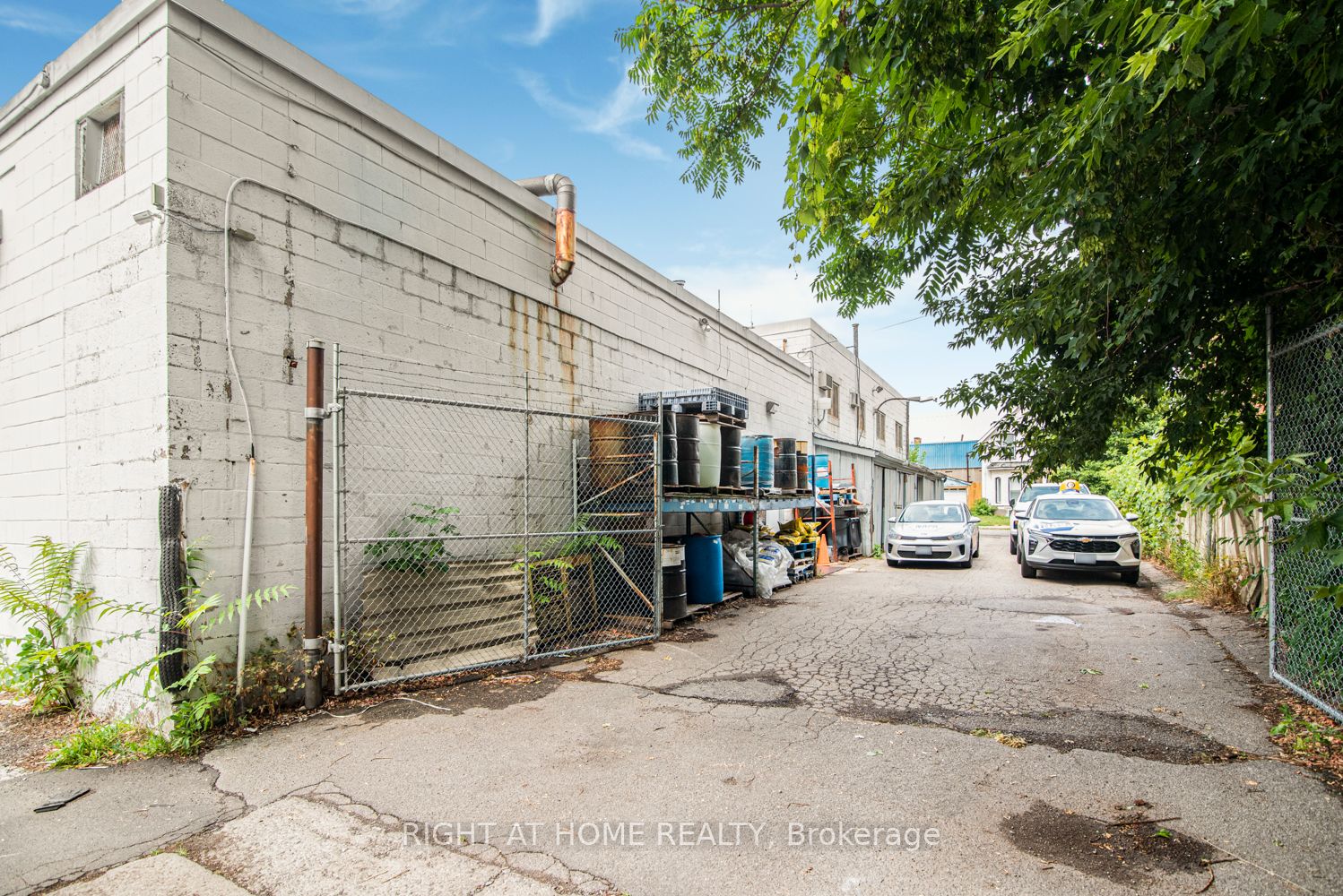 361 Cannon Street E Property Photo 7