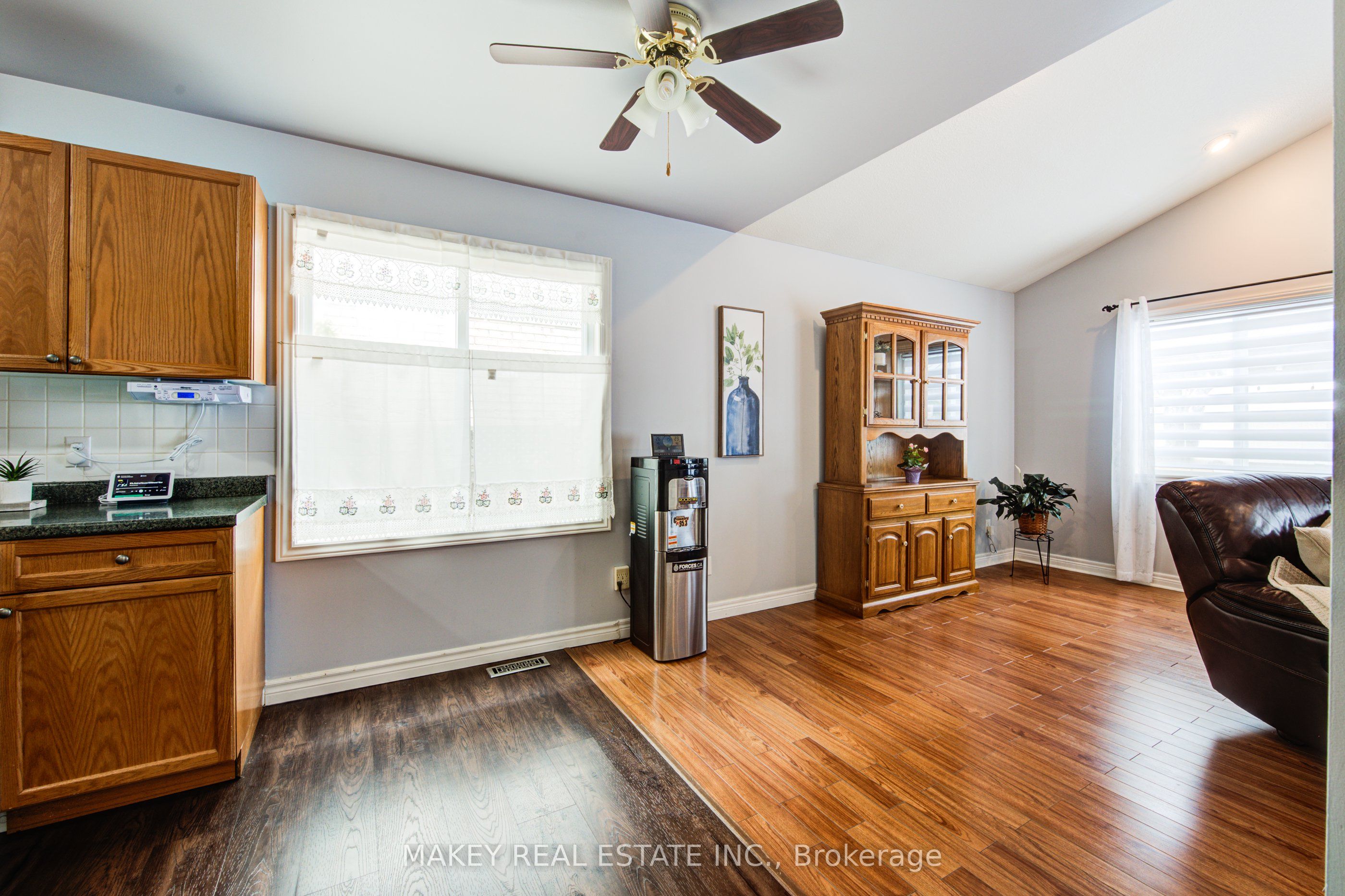 541 Alberta Avenue Property Photo 8