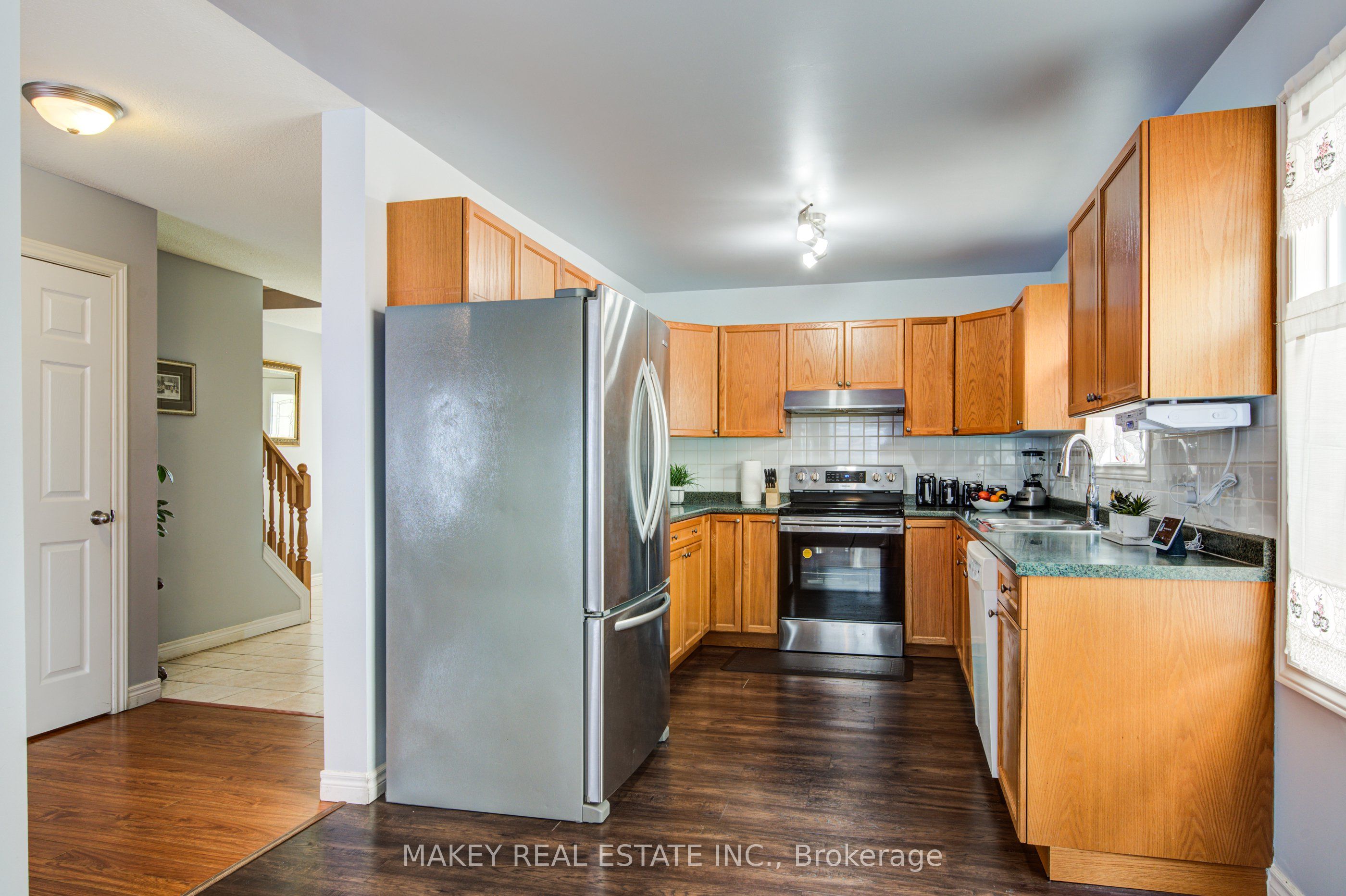 541 Alberta Avenue Property Photo 9