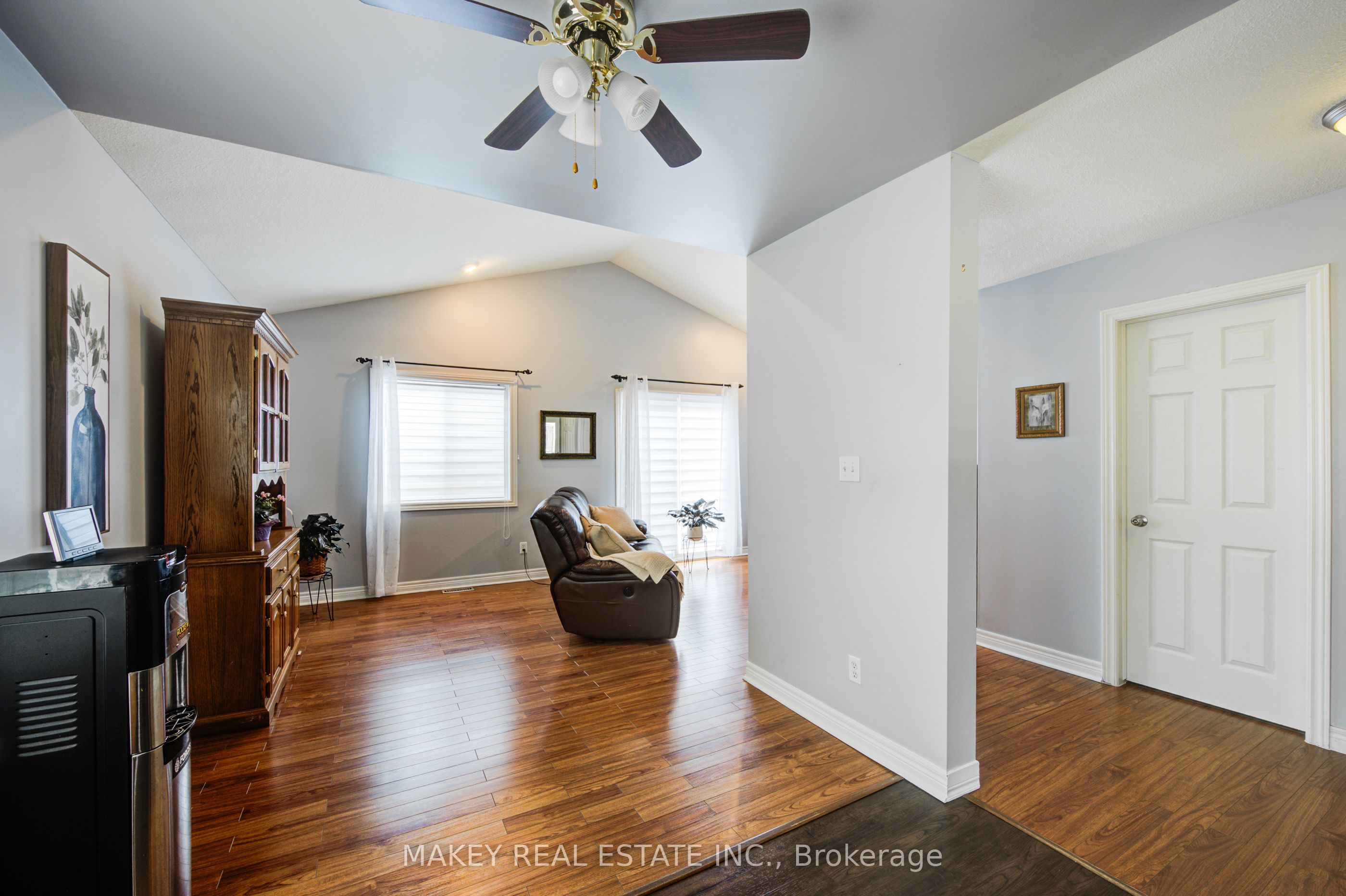 541 Alberta Avenue Property Photo 10