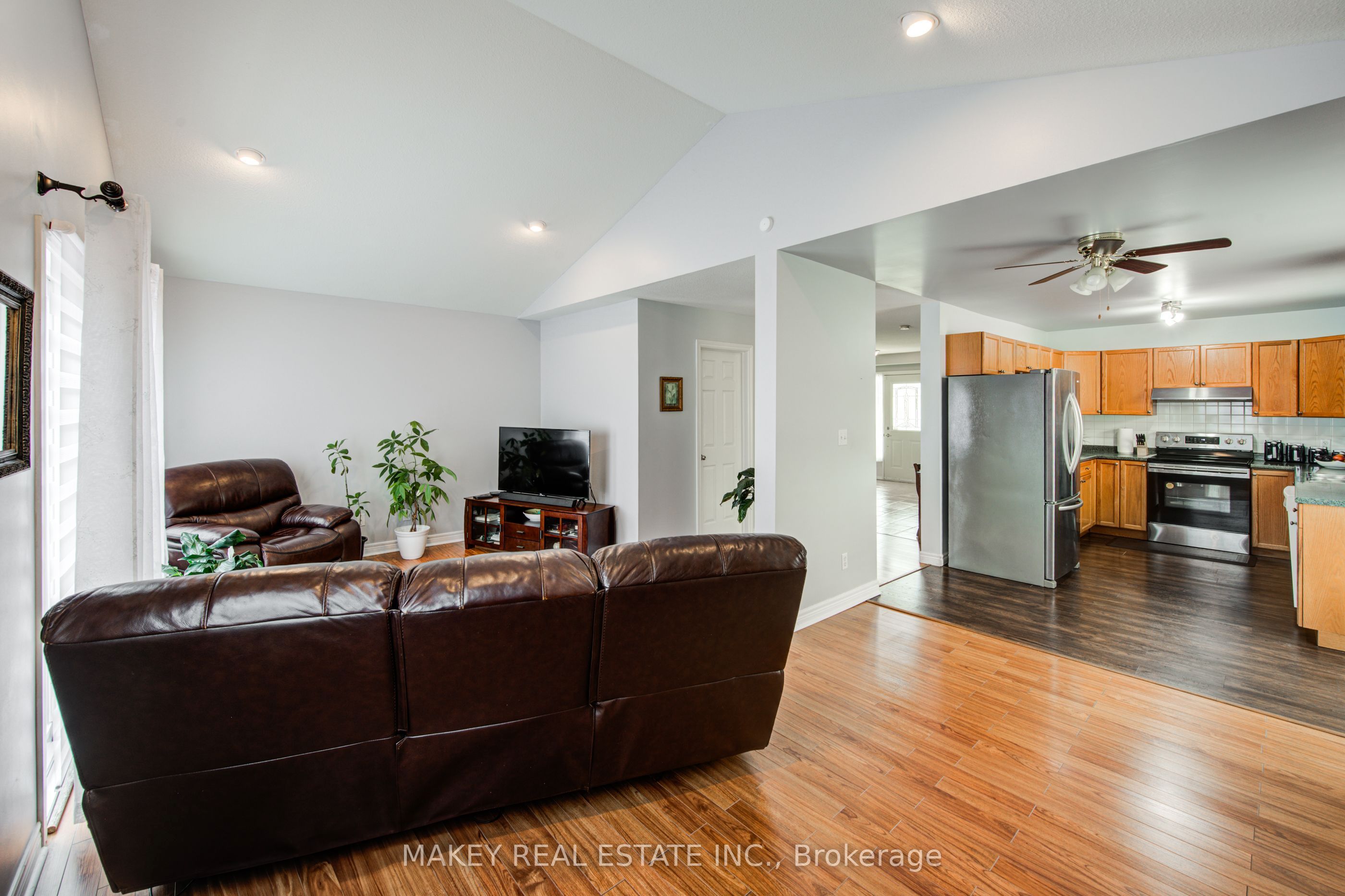 541 Alberta Avenue Property Photo 12