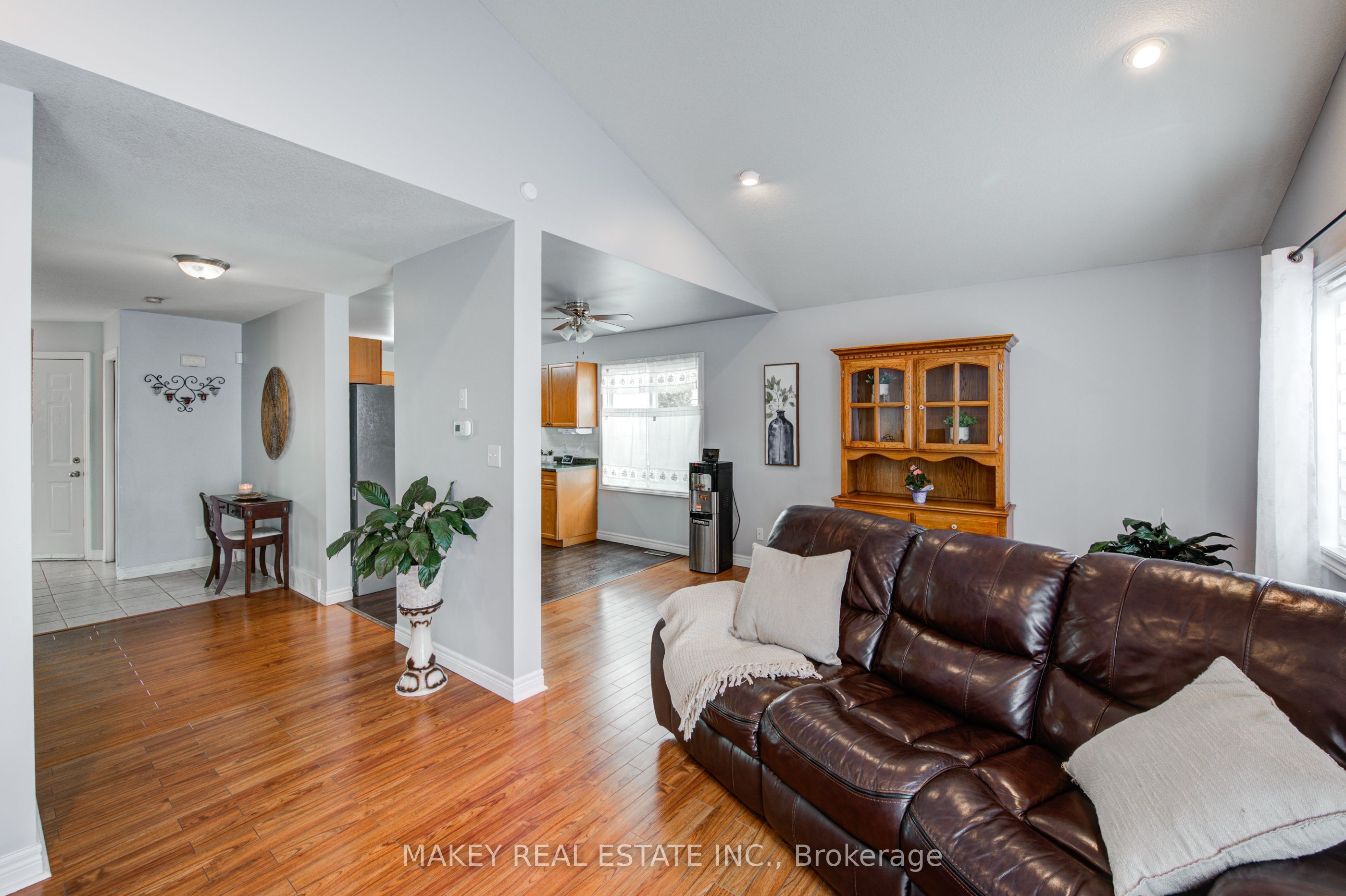 541 Alberta Avenue Property Photo 16