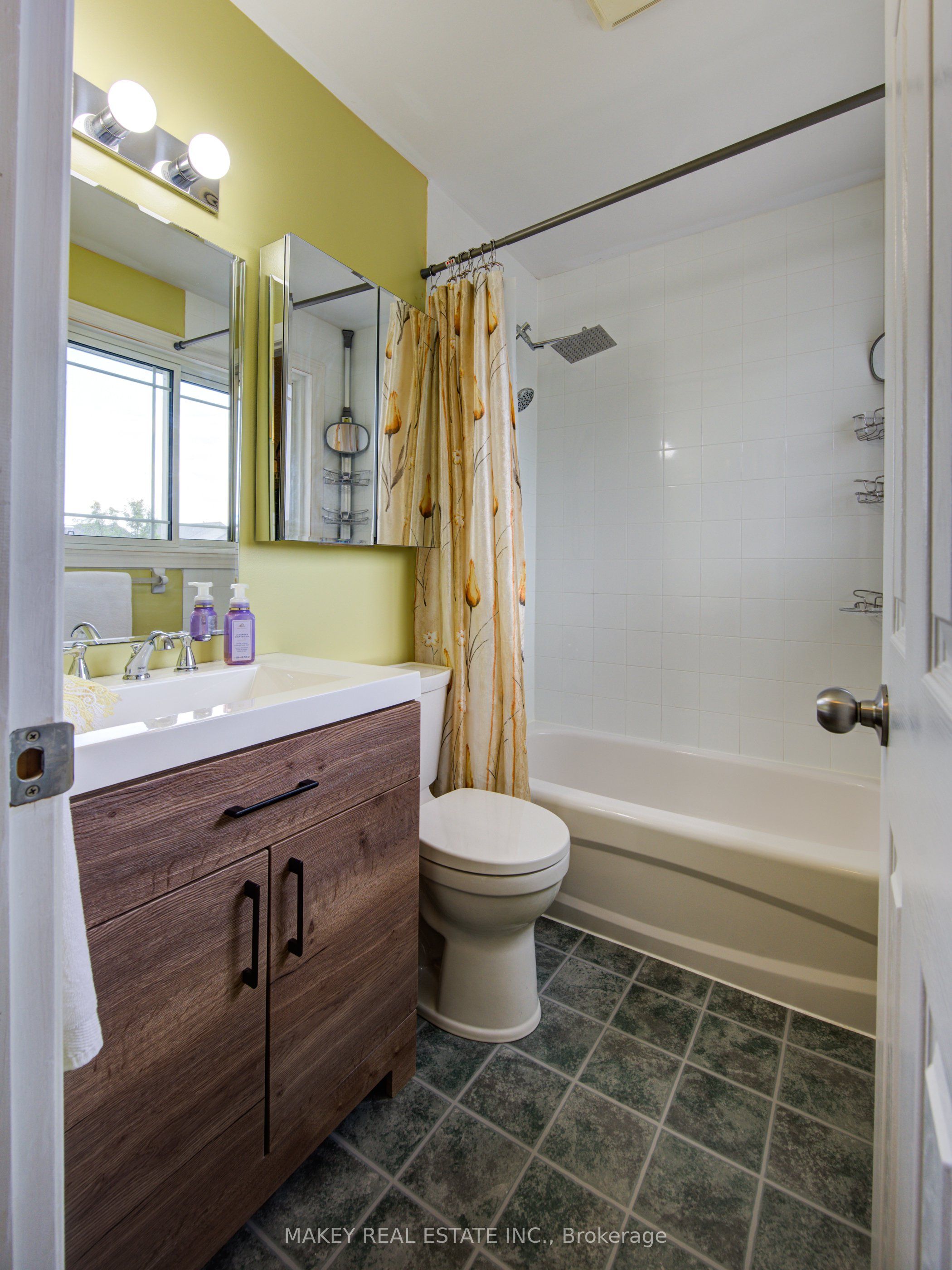 541 Alberta Avenue Property Photo 26