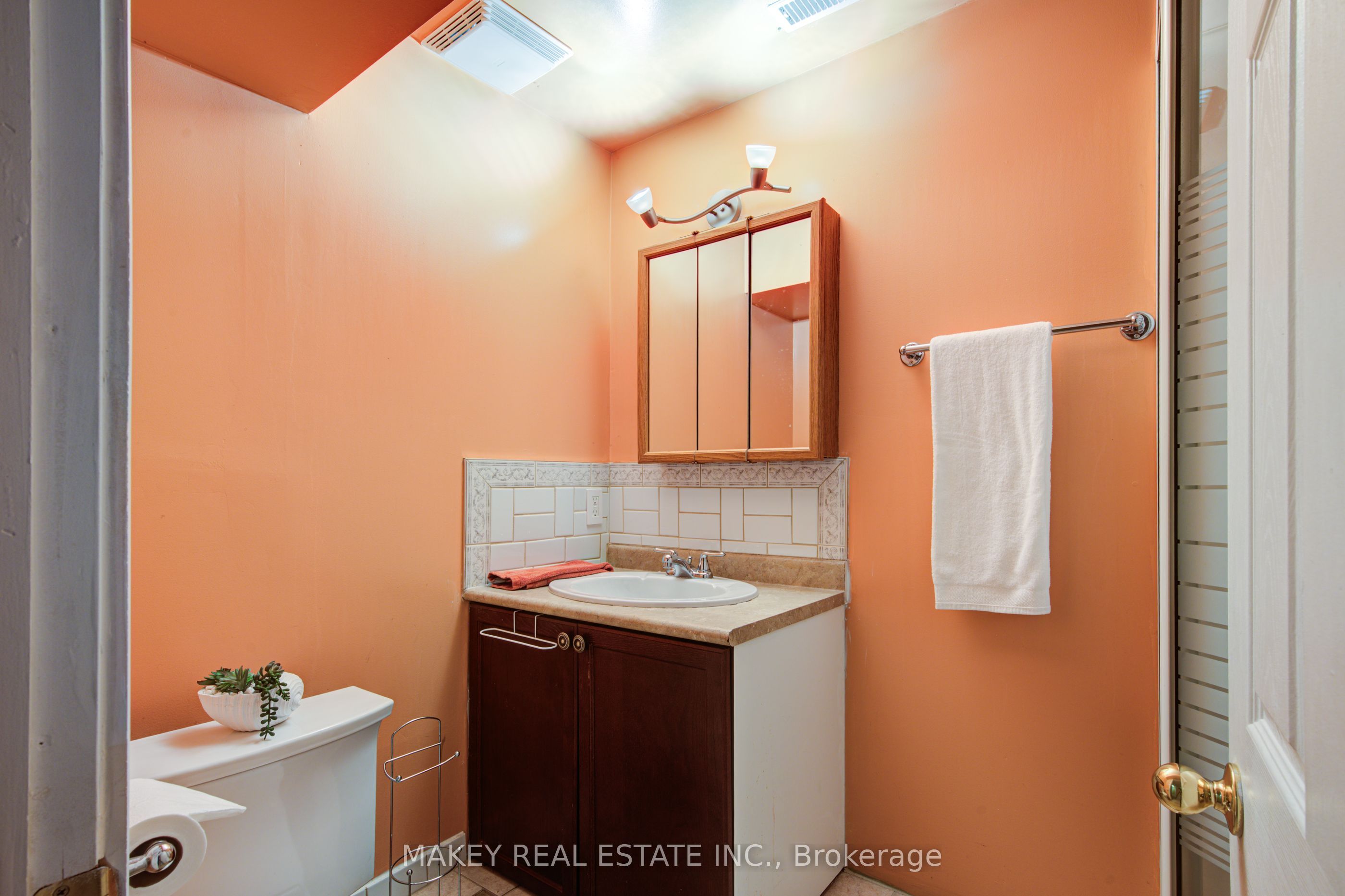 541 Alberta Avenue Property Photo 37