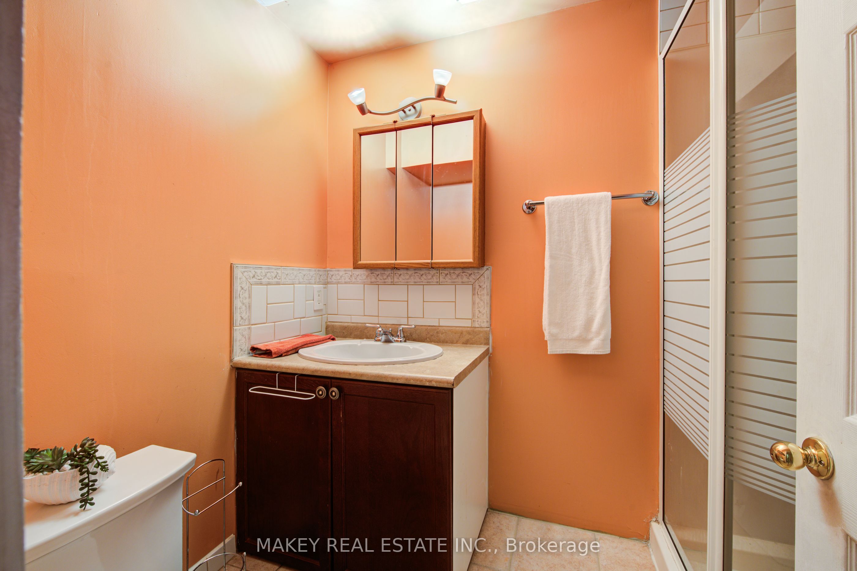 541 Alberta Avenue Property Photo 38